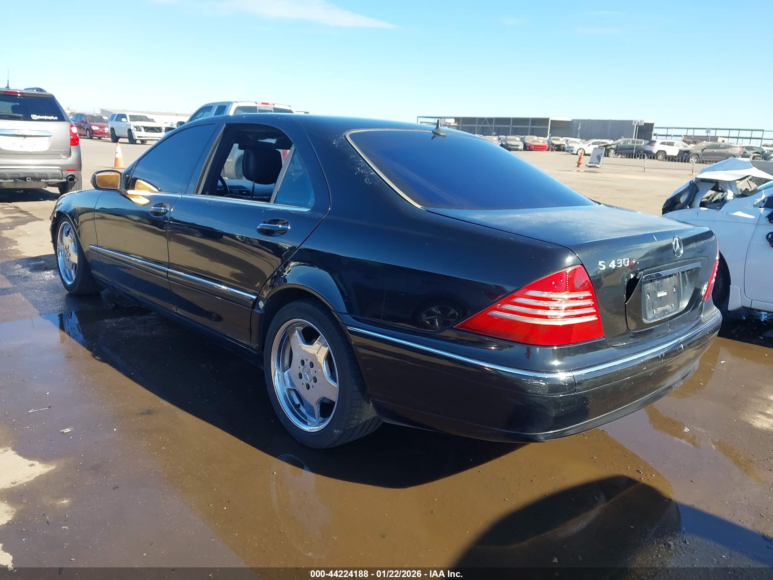 MERCEDES-BENZ S image 3
