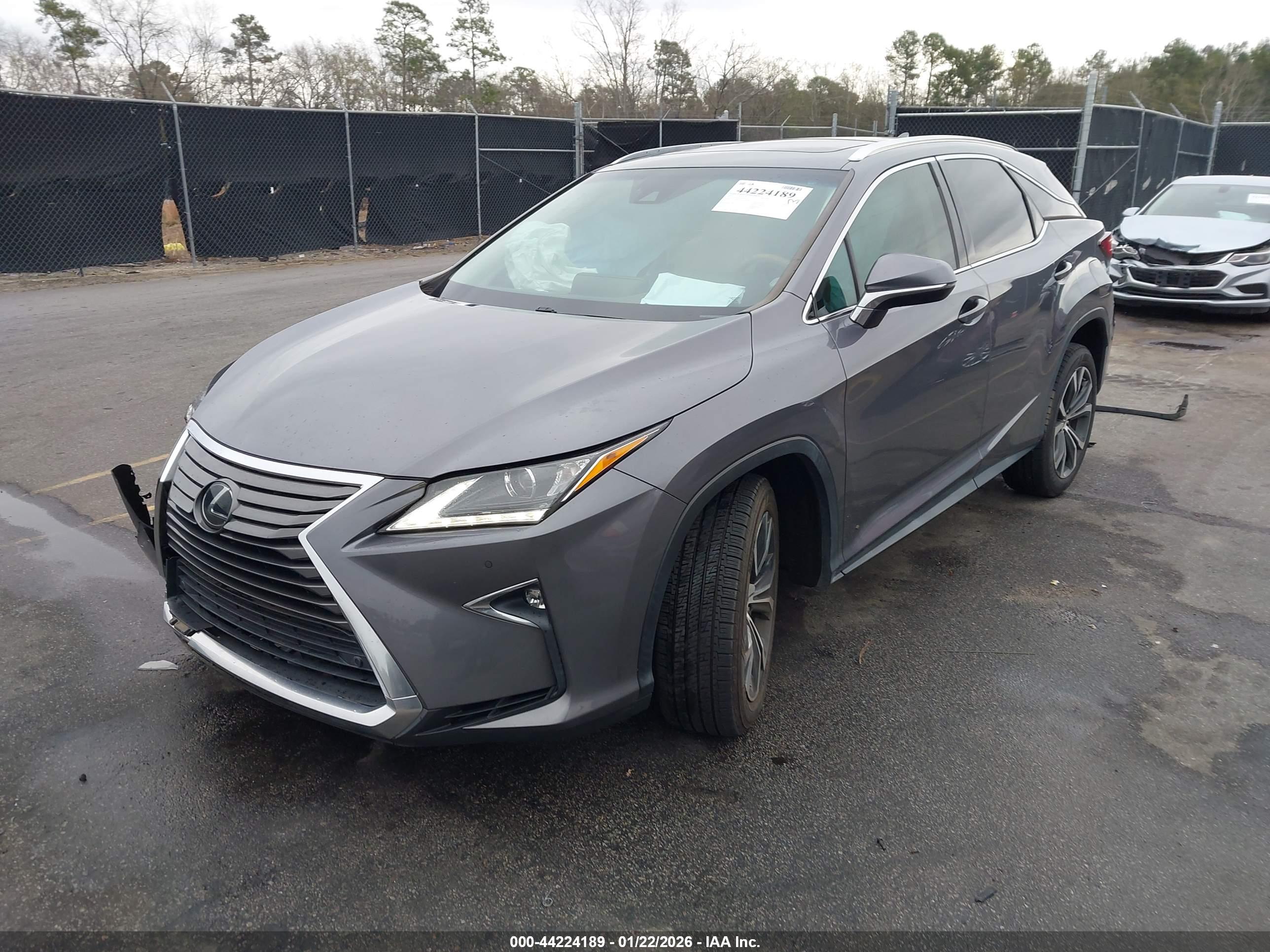 LEXUS RX image 2