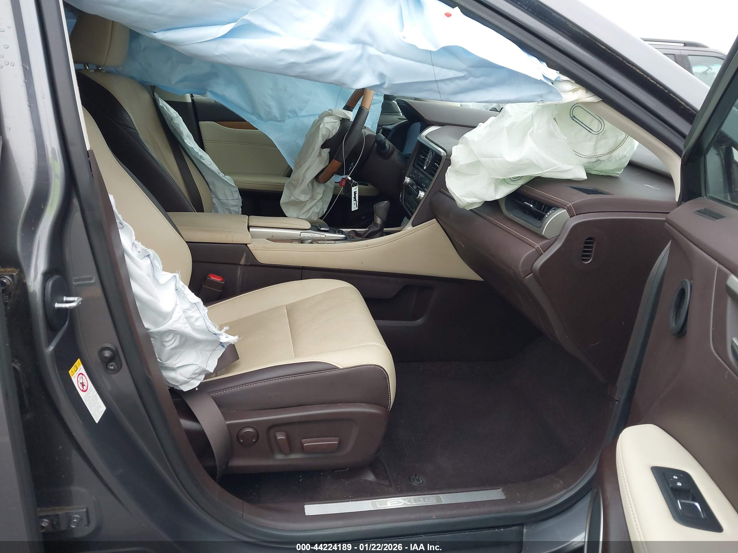LEXUS RX image 5