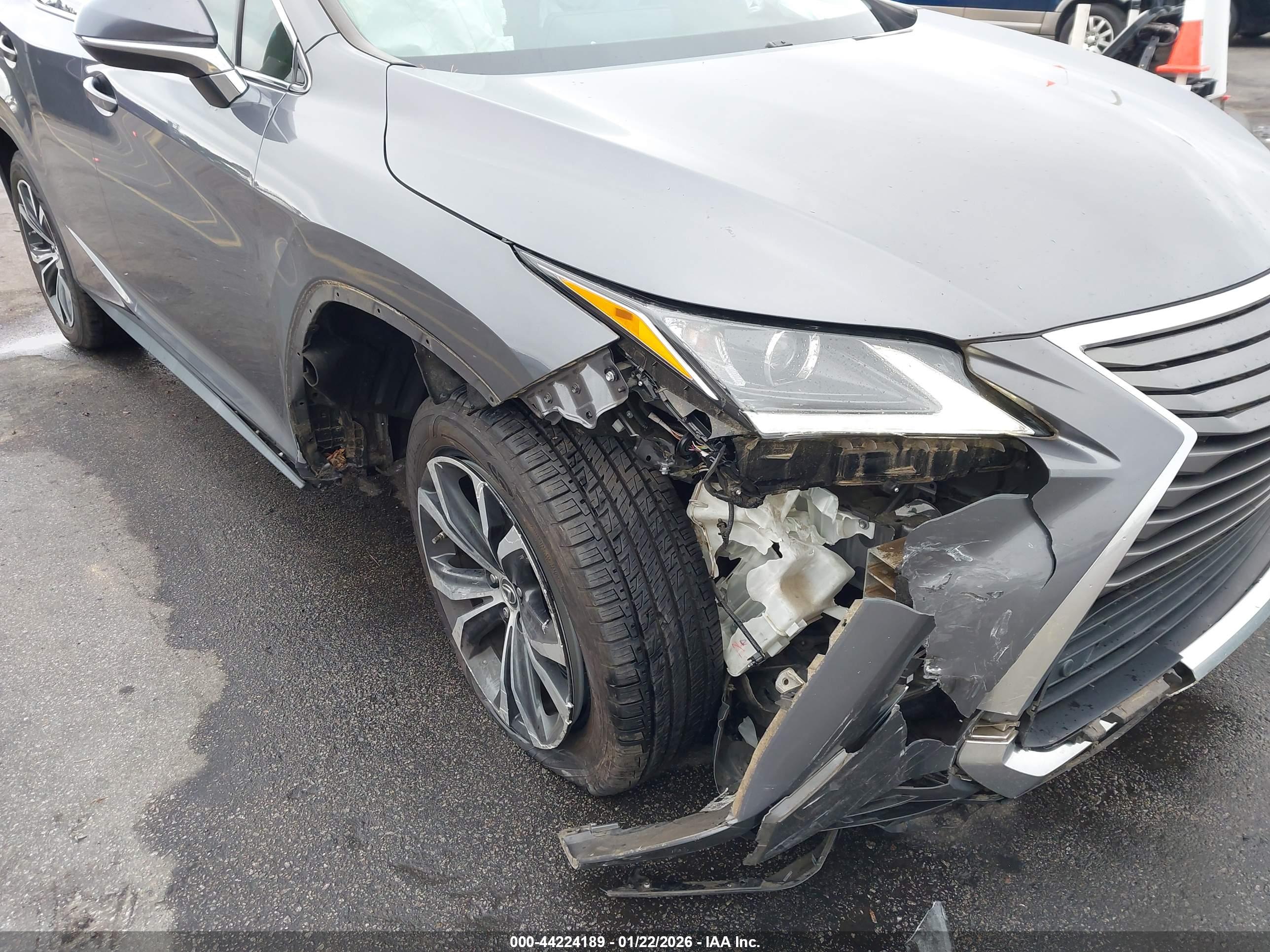 LEXUS RX image 6