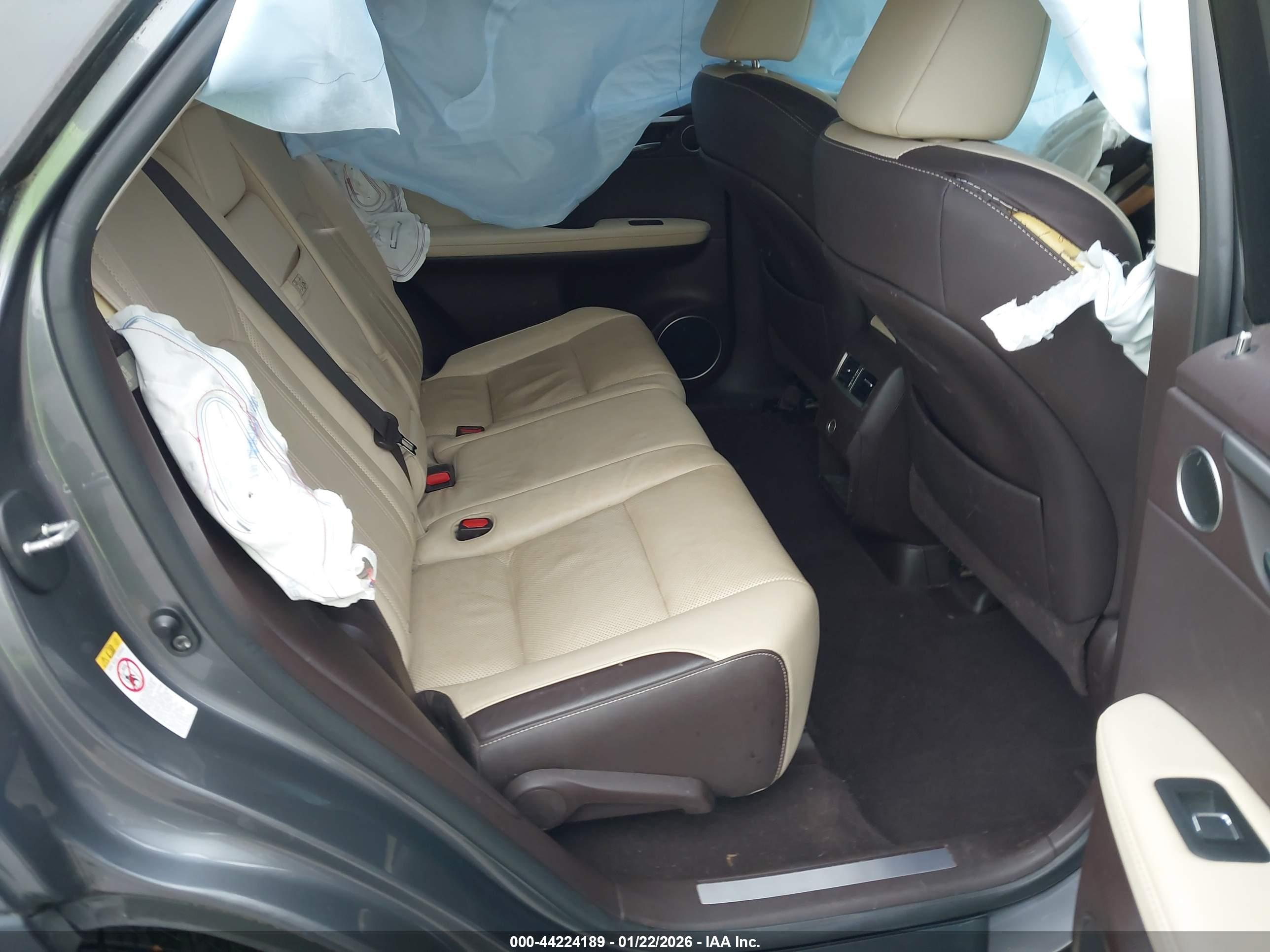 LEXUS RX image 8