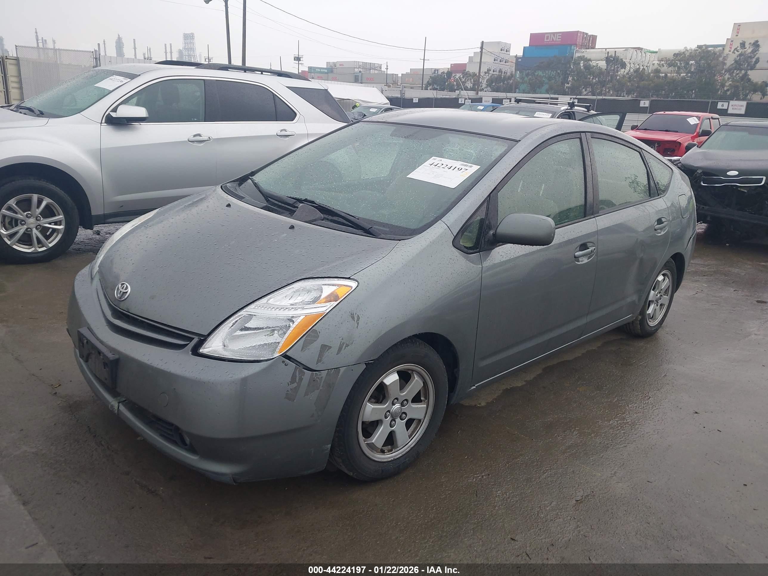 TOYOTA PRIUS image 2