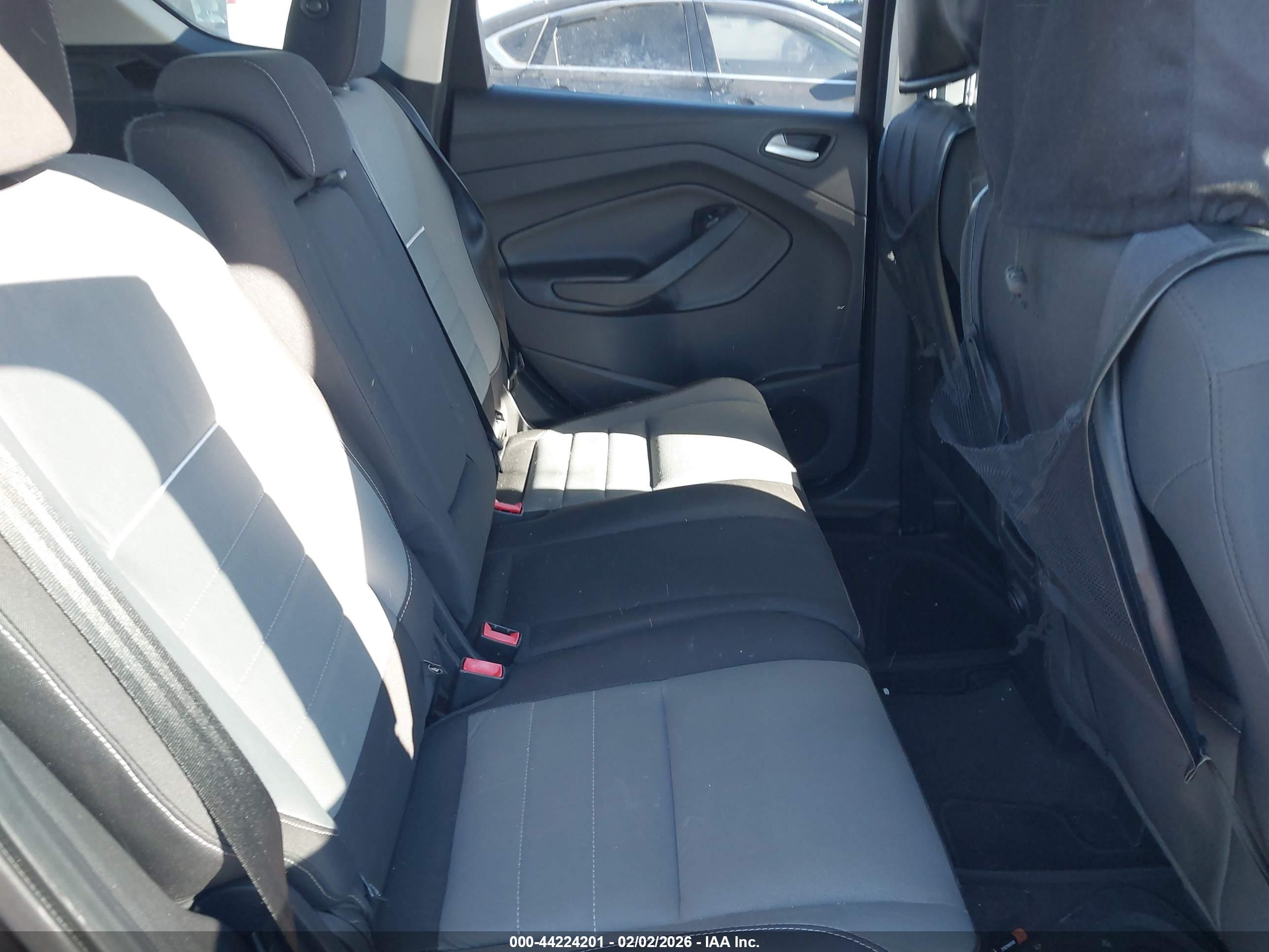 FORD ESCAPE image 8