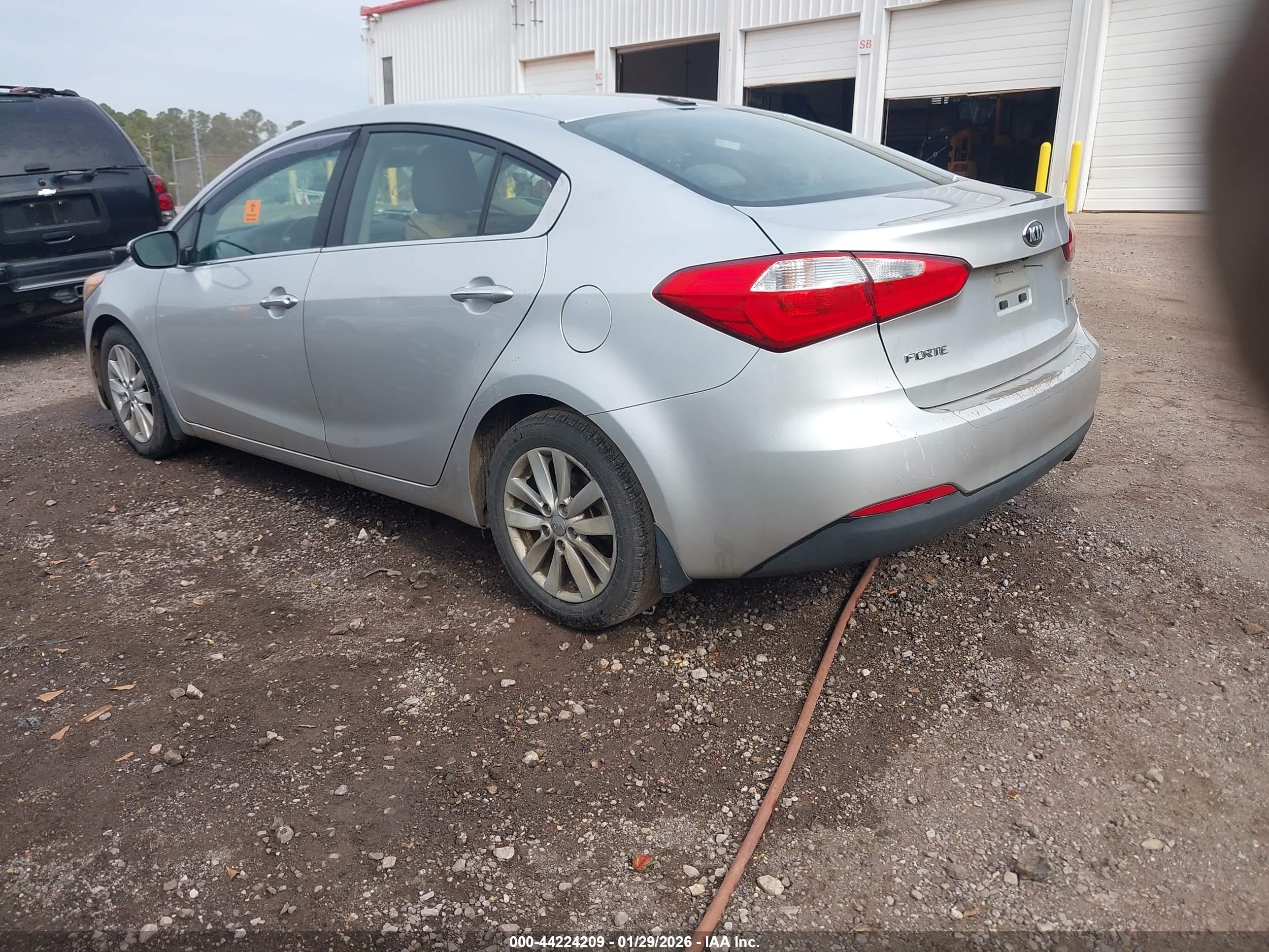 KIA FORTE image 3