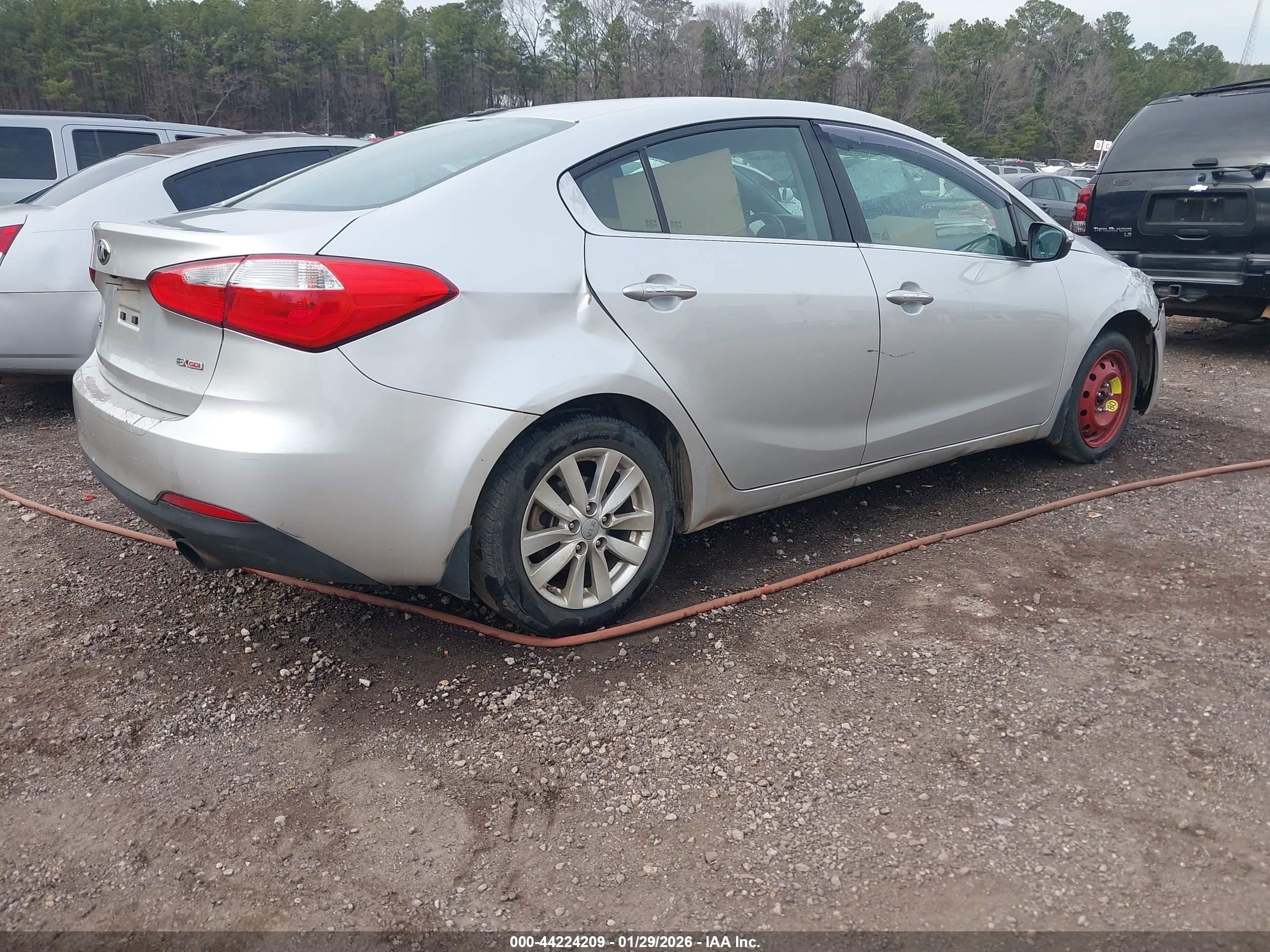 KIA FORTE image 4