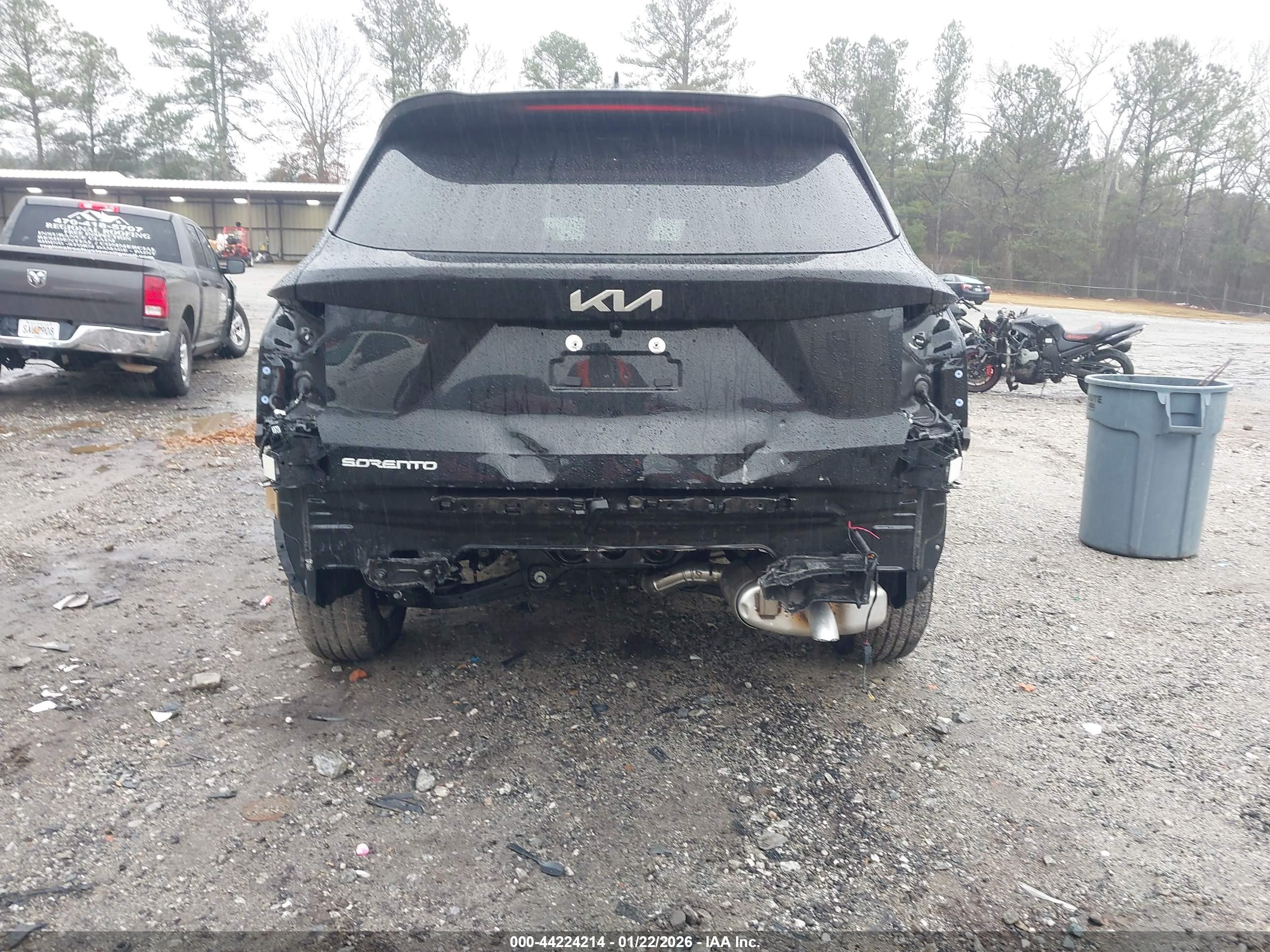 KIA SORENTO image 6