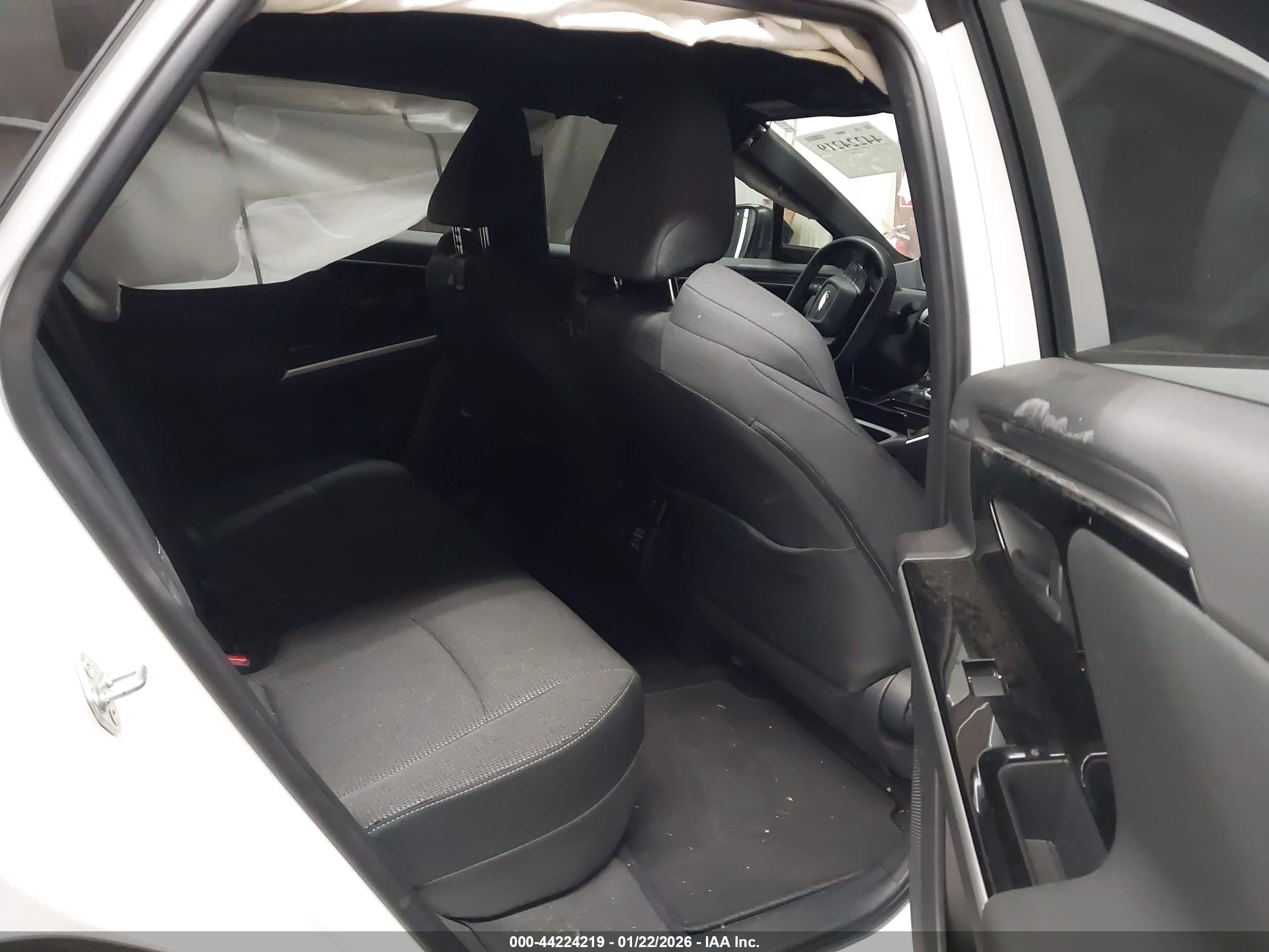 SUBARU SOLTERRA image 8