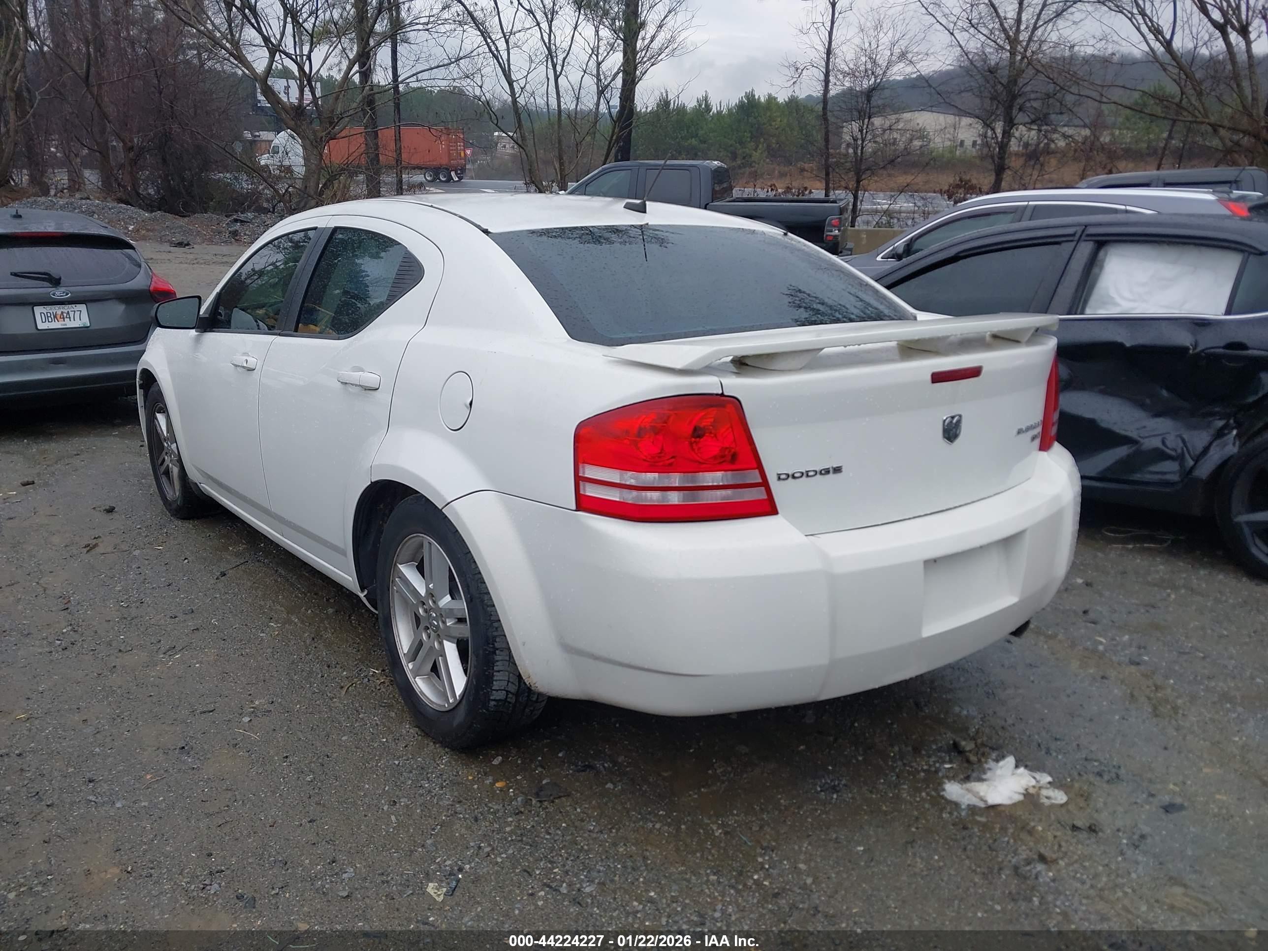 DODGE AVENGER image 3