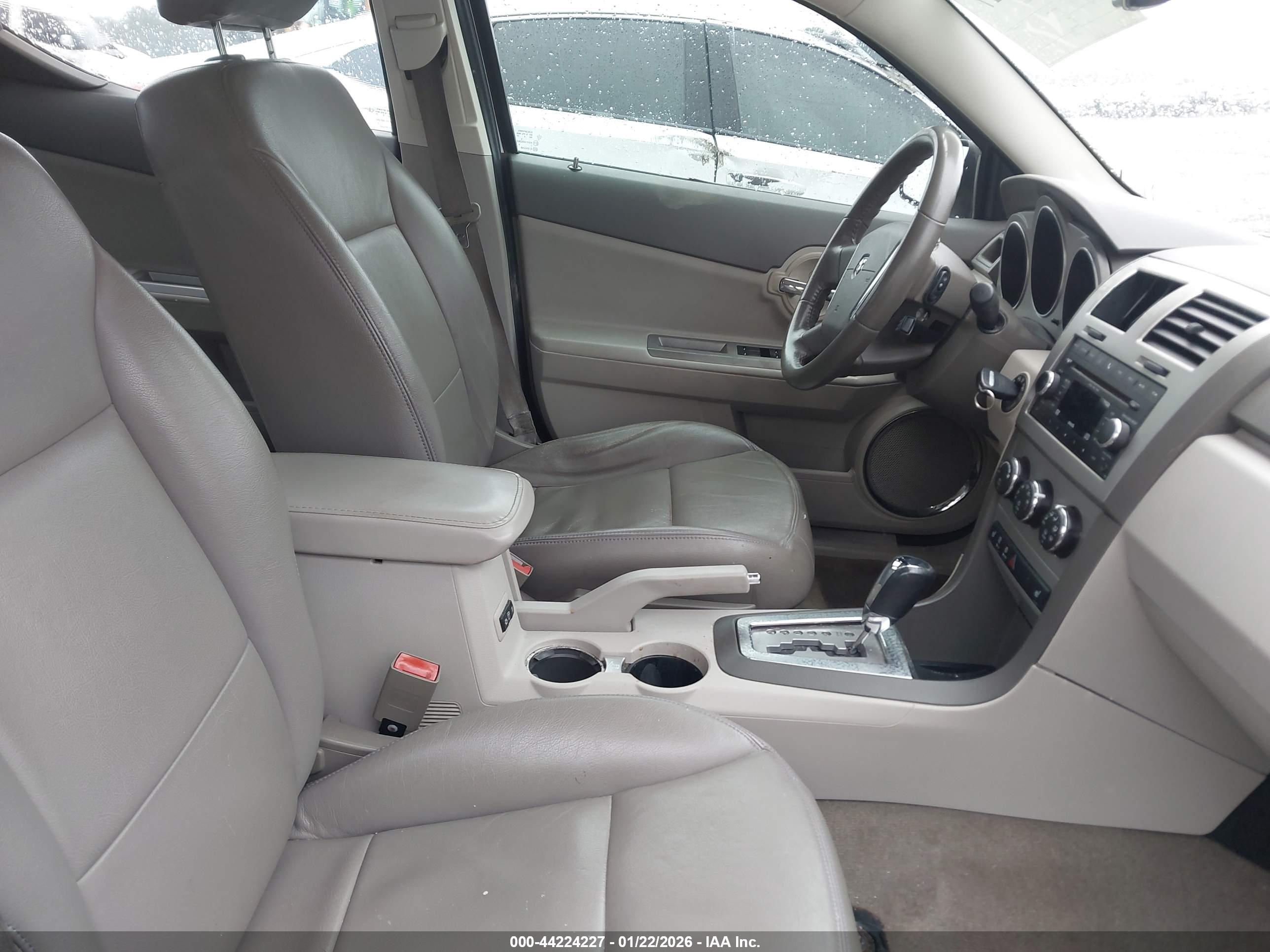 DODGE AVENGER image 5