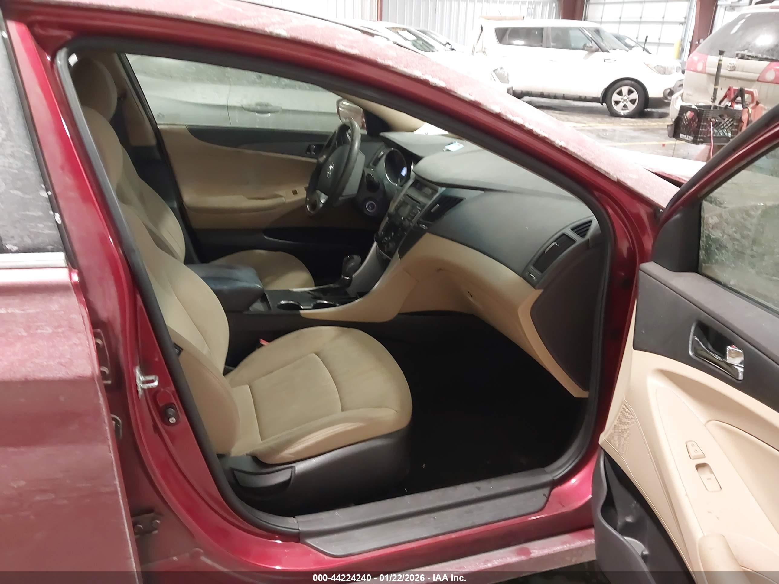 HYUNDAI SONATA image 5