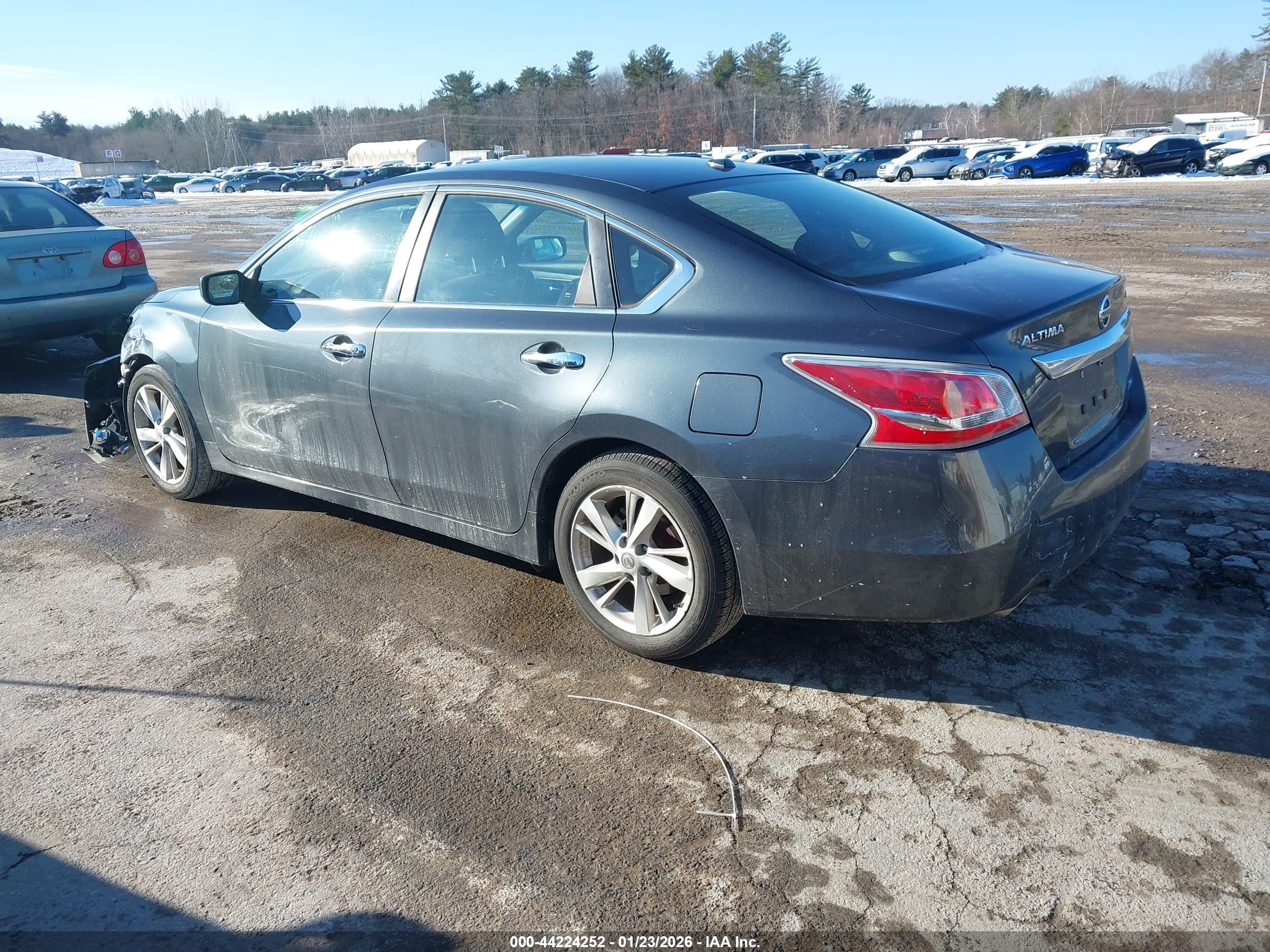 NISSAN ALTIMA image 3