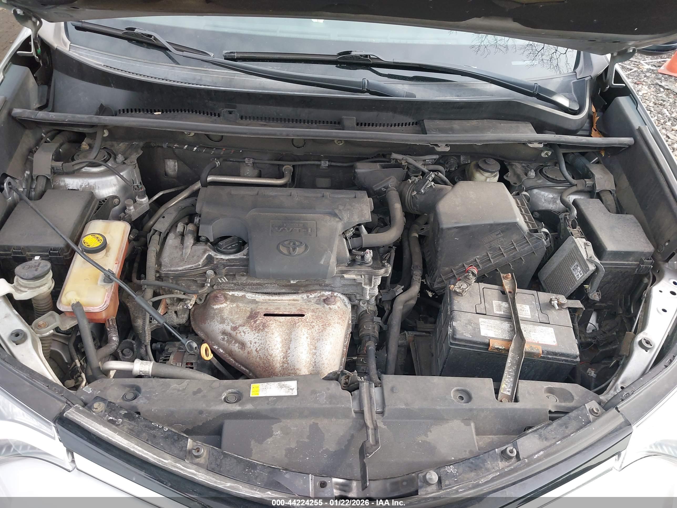 TOYOTA RAV4 image 10