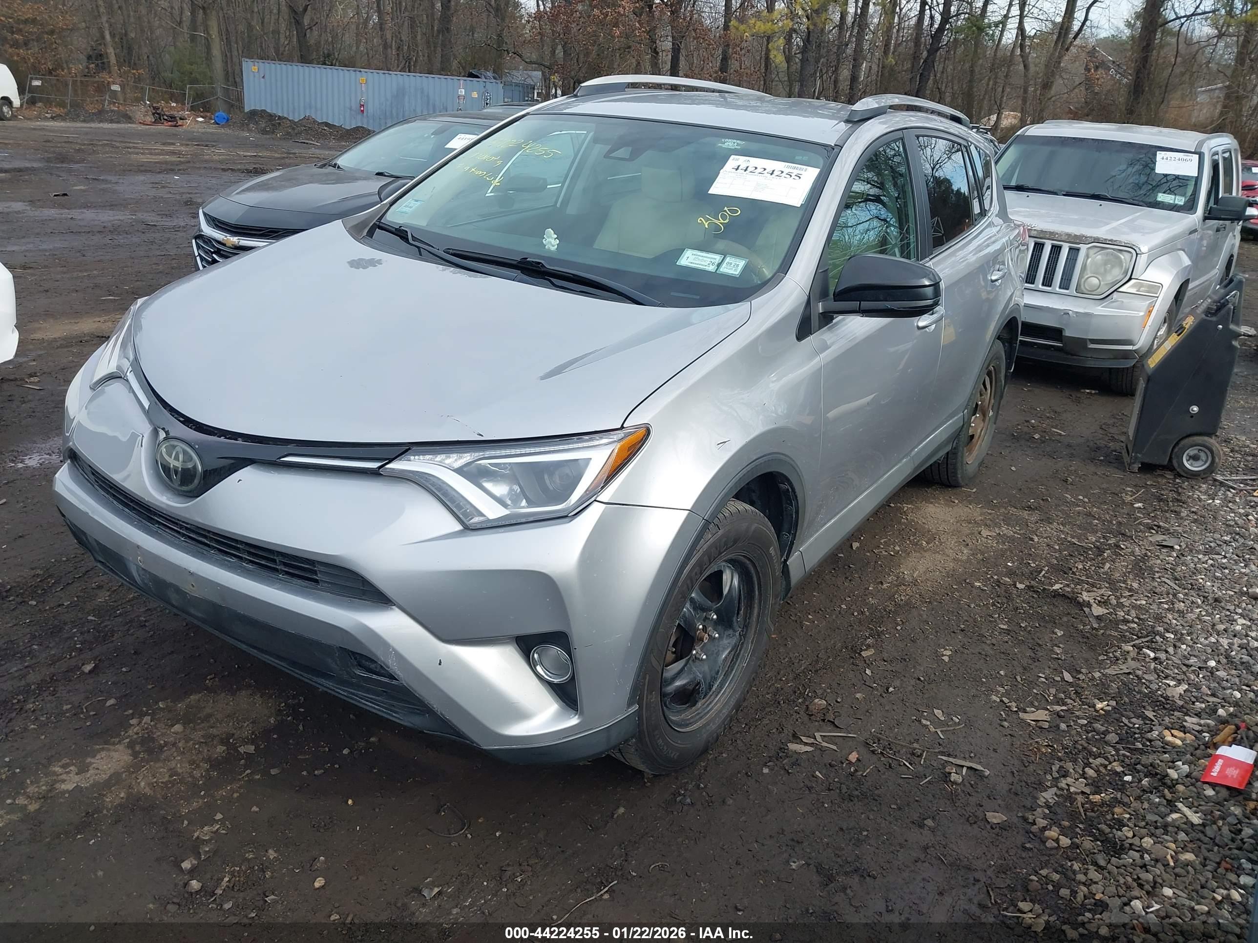 TOYOTA RAV4 image 6