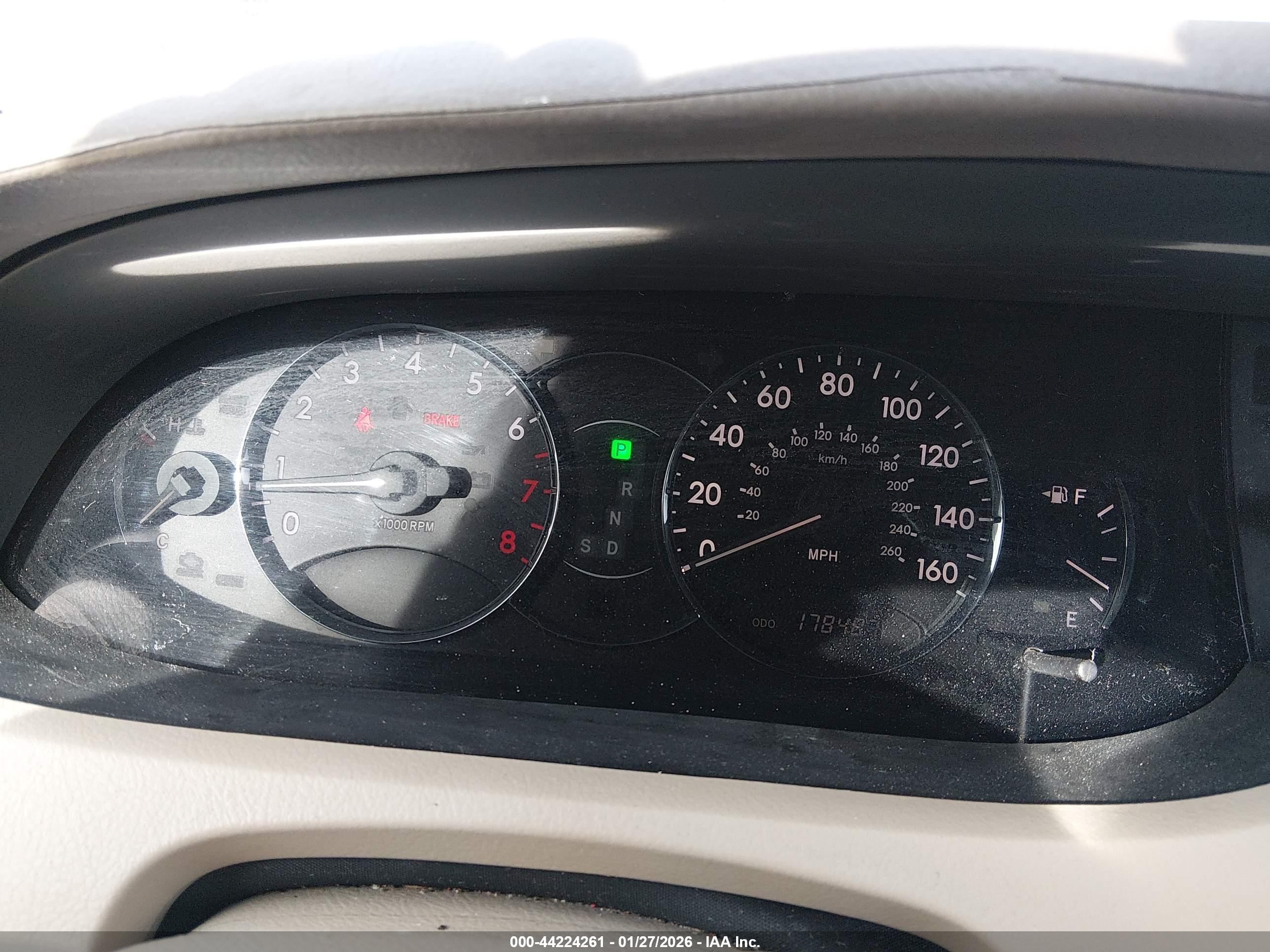 TOYOTA AVALON image 7
