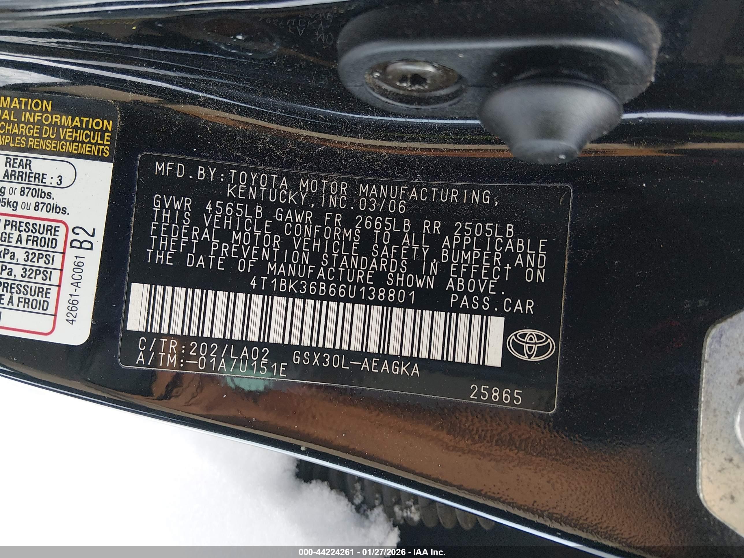 TOYOTA AVALON image 9