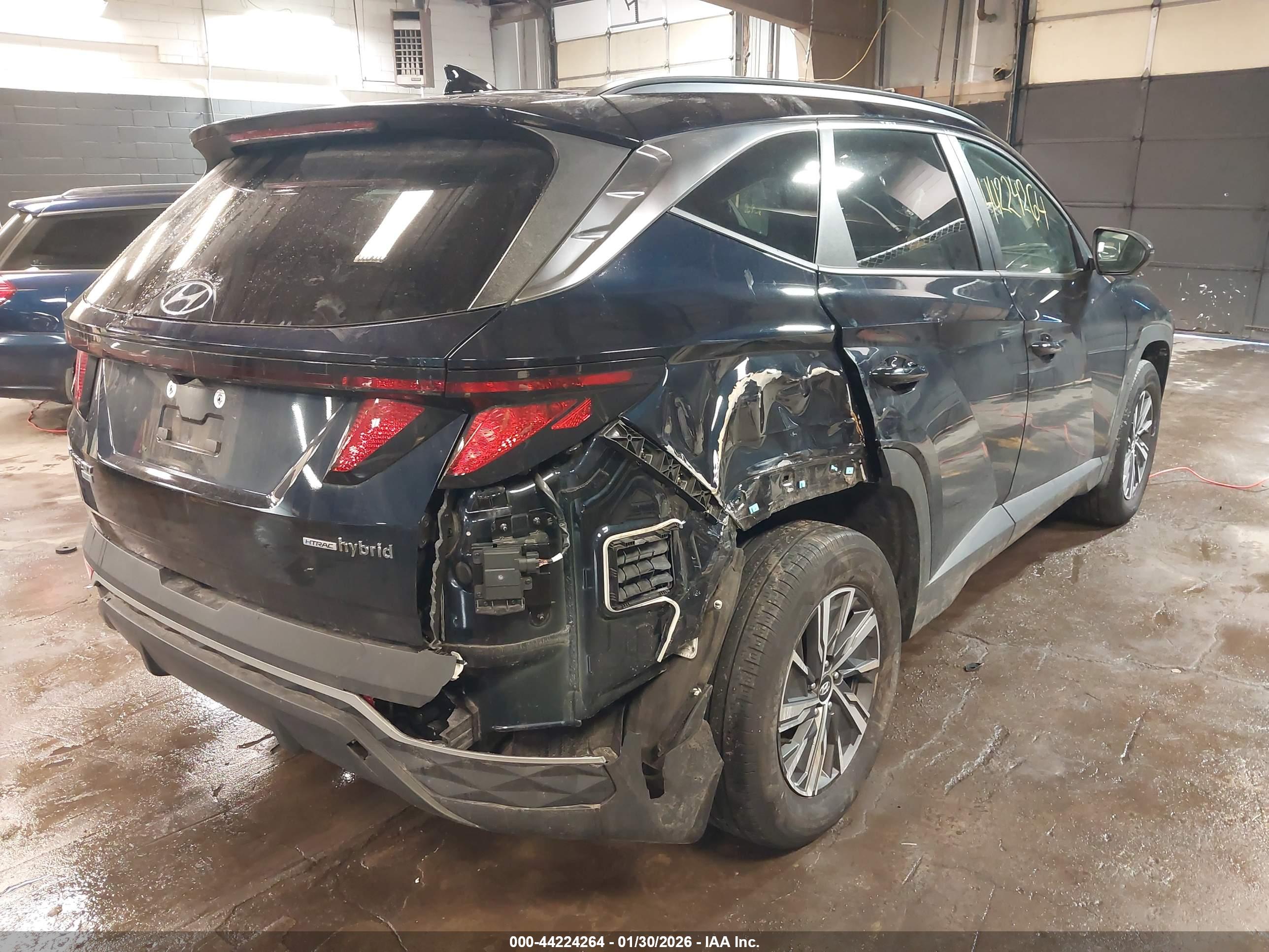 HYUNDAI TUCSON image 4