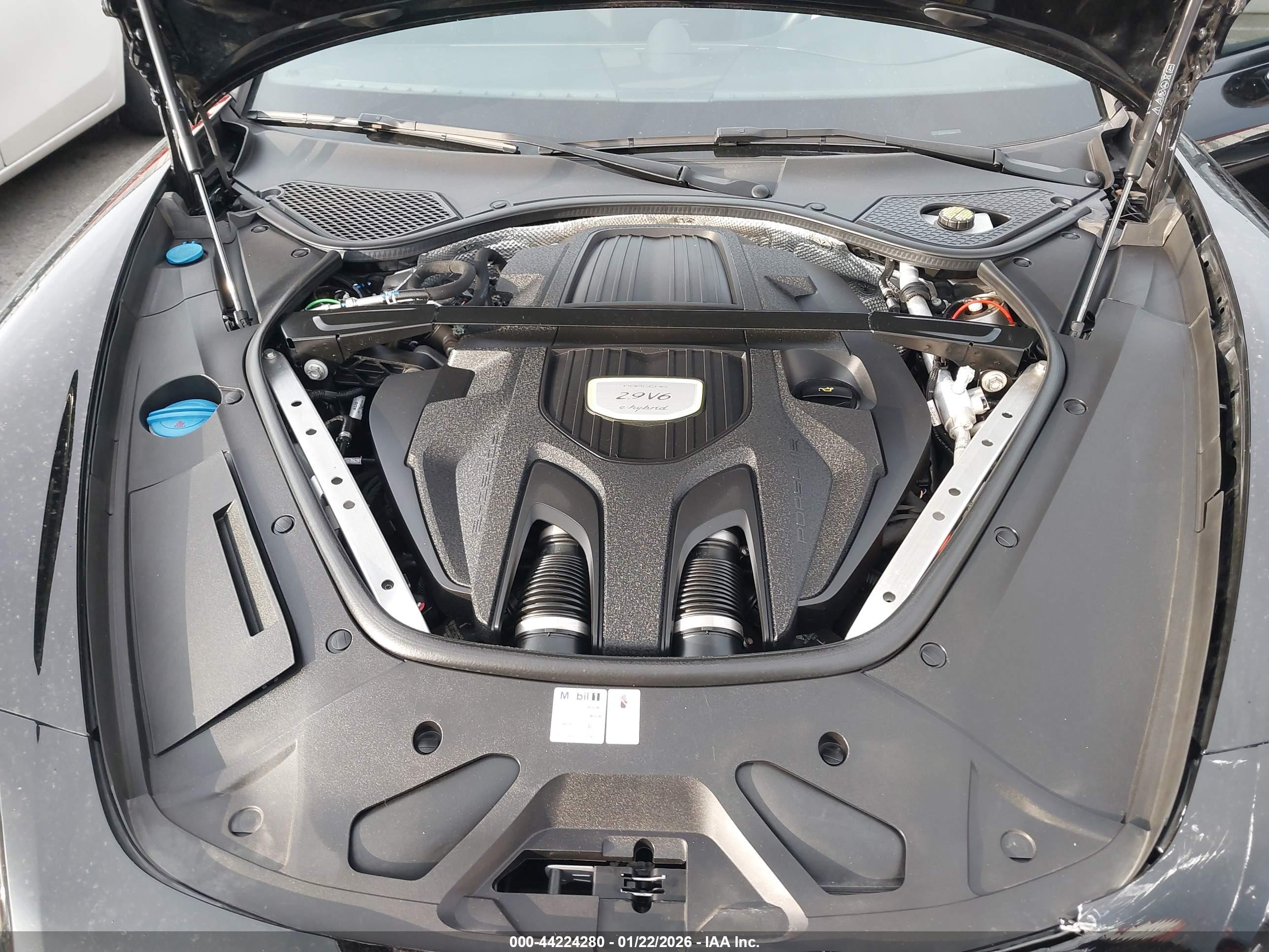 PORSCHE PANAMERA image 10