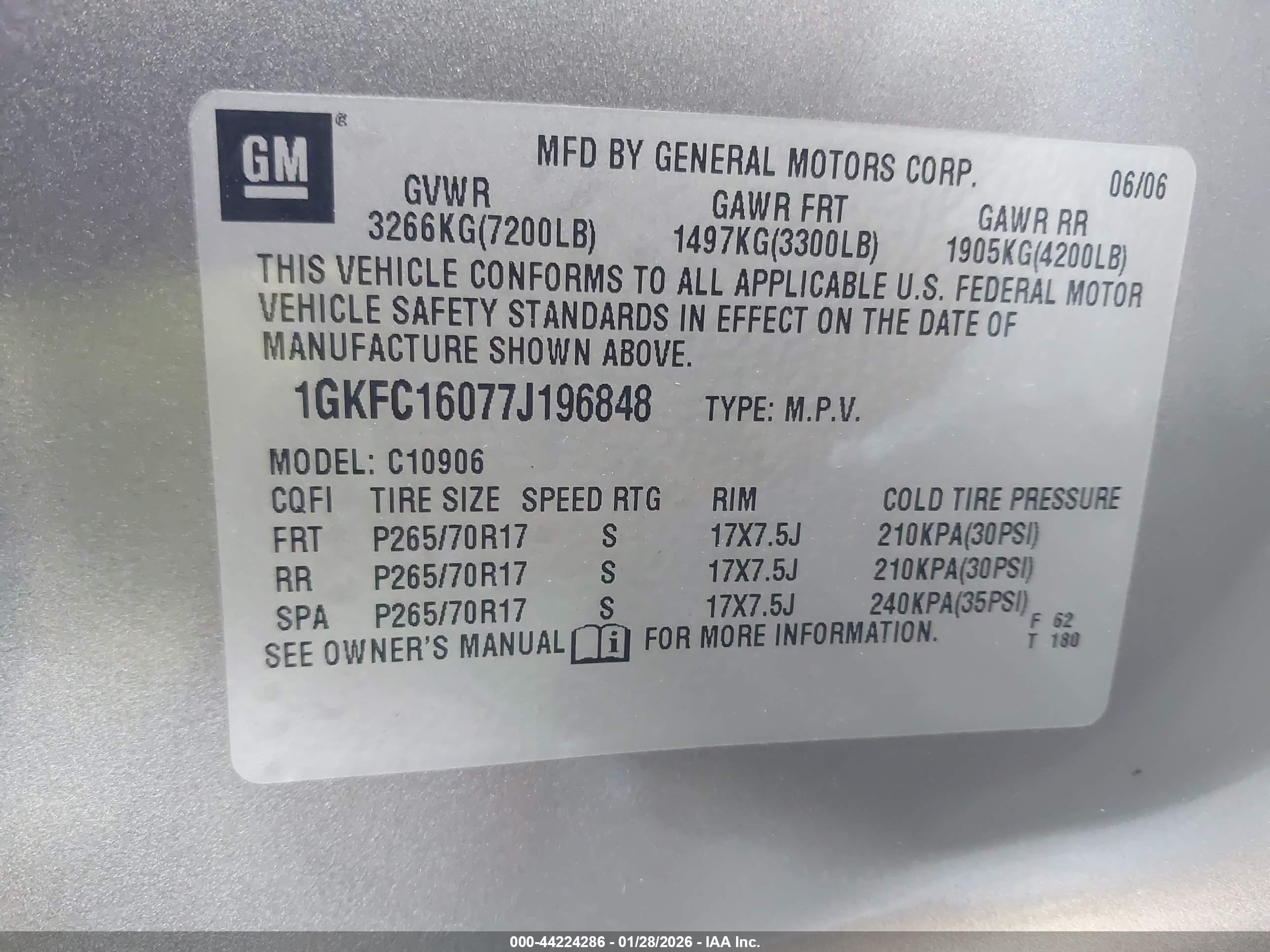 GMC YUKON image 9