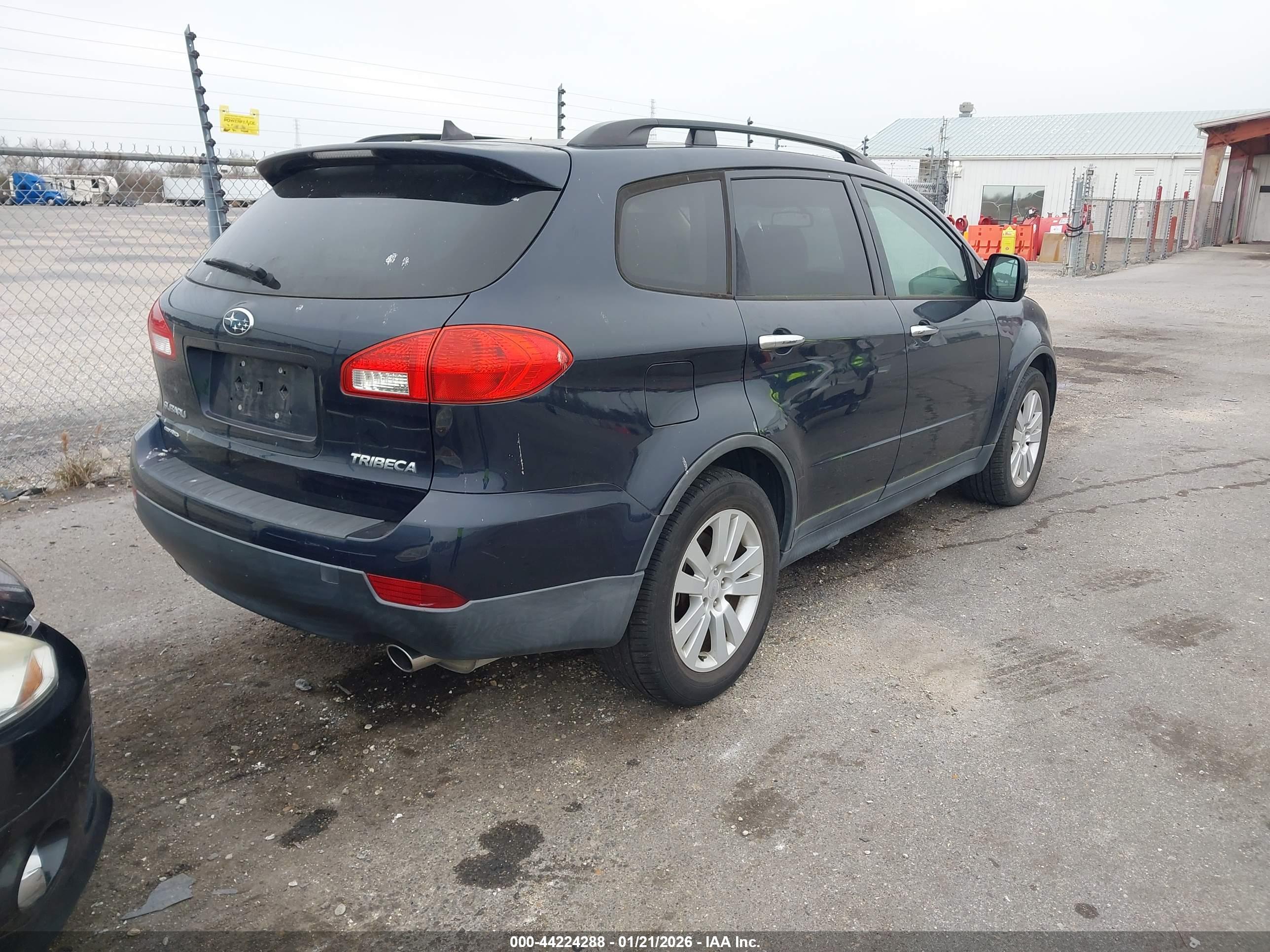 SUBARU TRIBECA image 4
