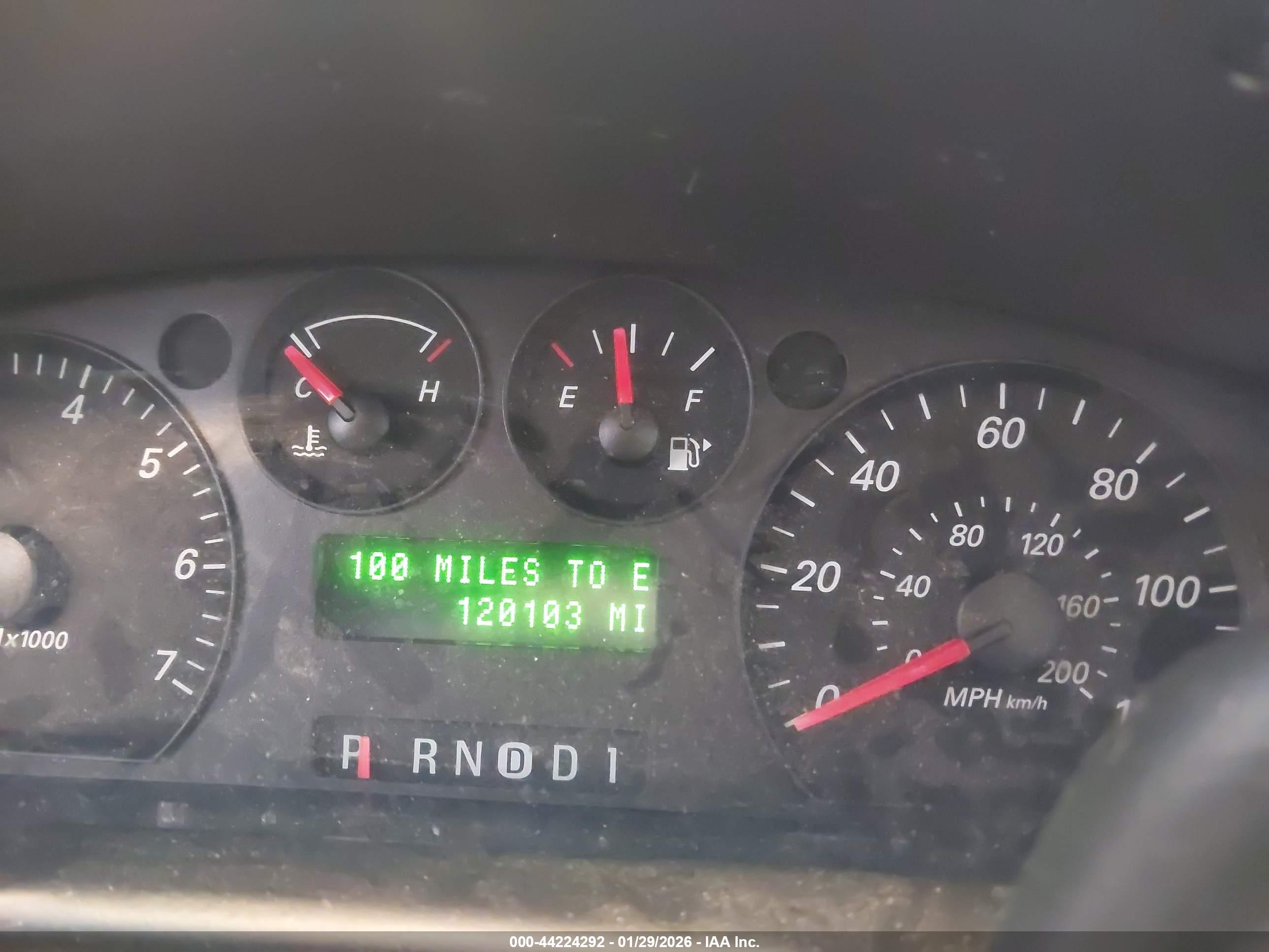 FORD TAURUS image 7