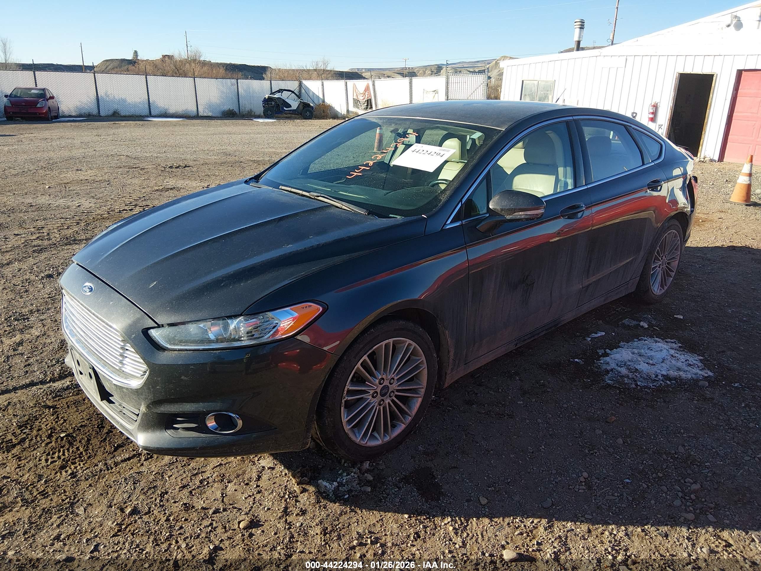 FORD FUSION image 2