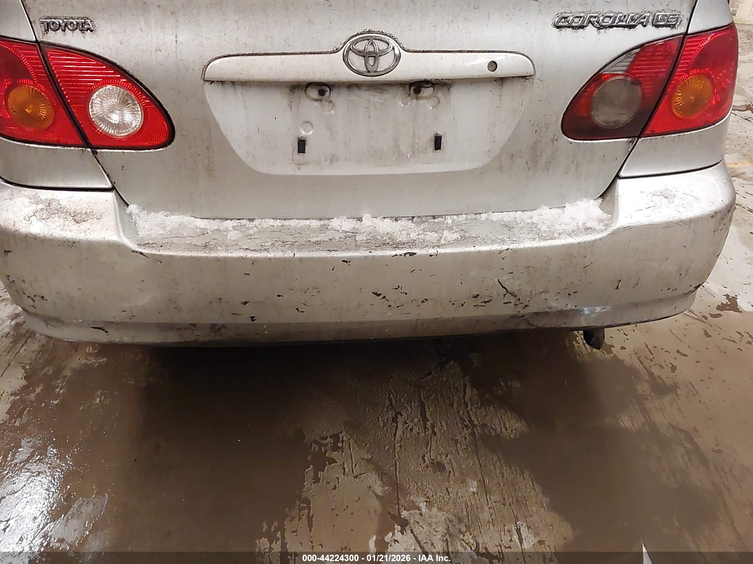 TOYOTA COROLLA image 6