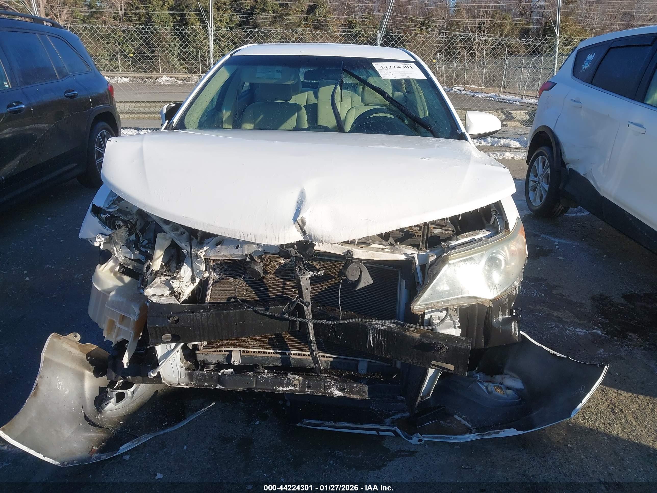TOYOTA CAMRY image 6