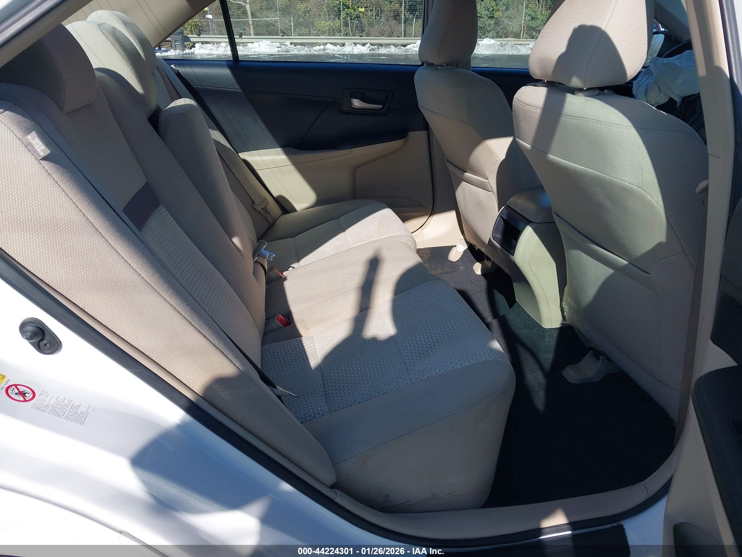 TOYOTA CAMRY image 8