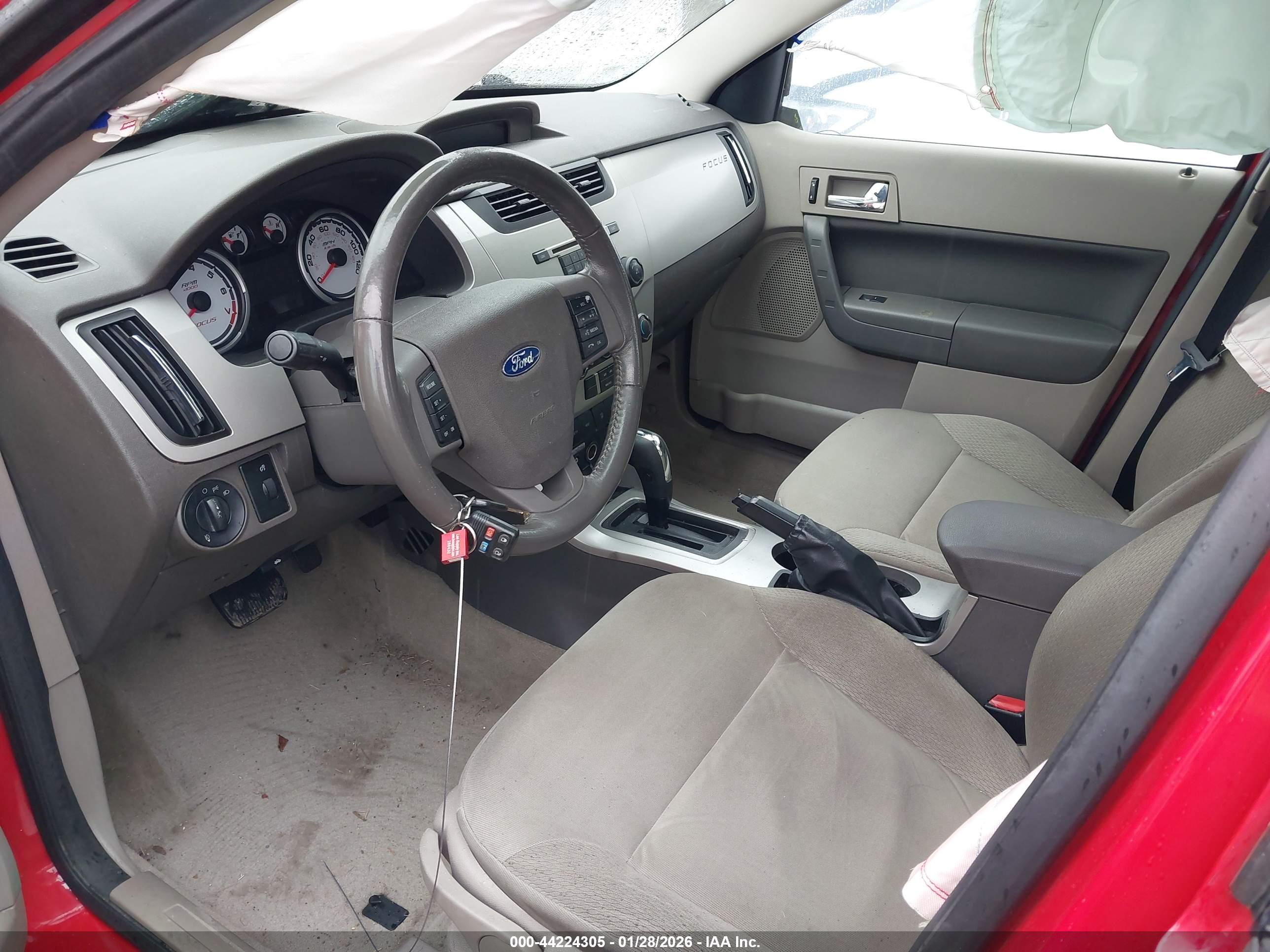 FORD FOCUS image 5