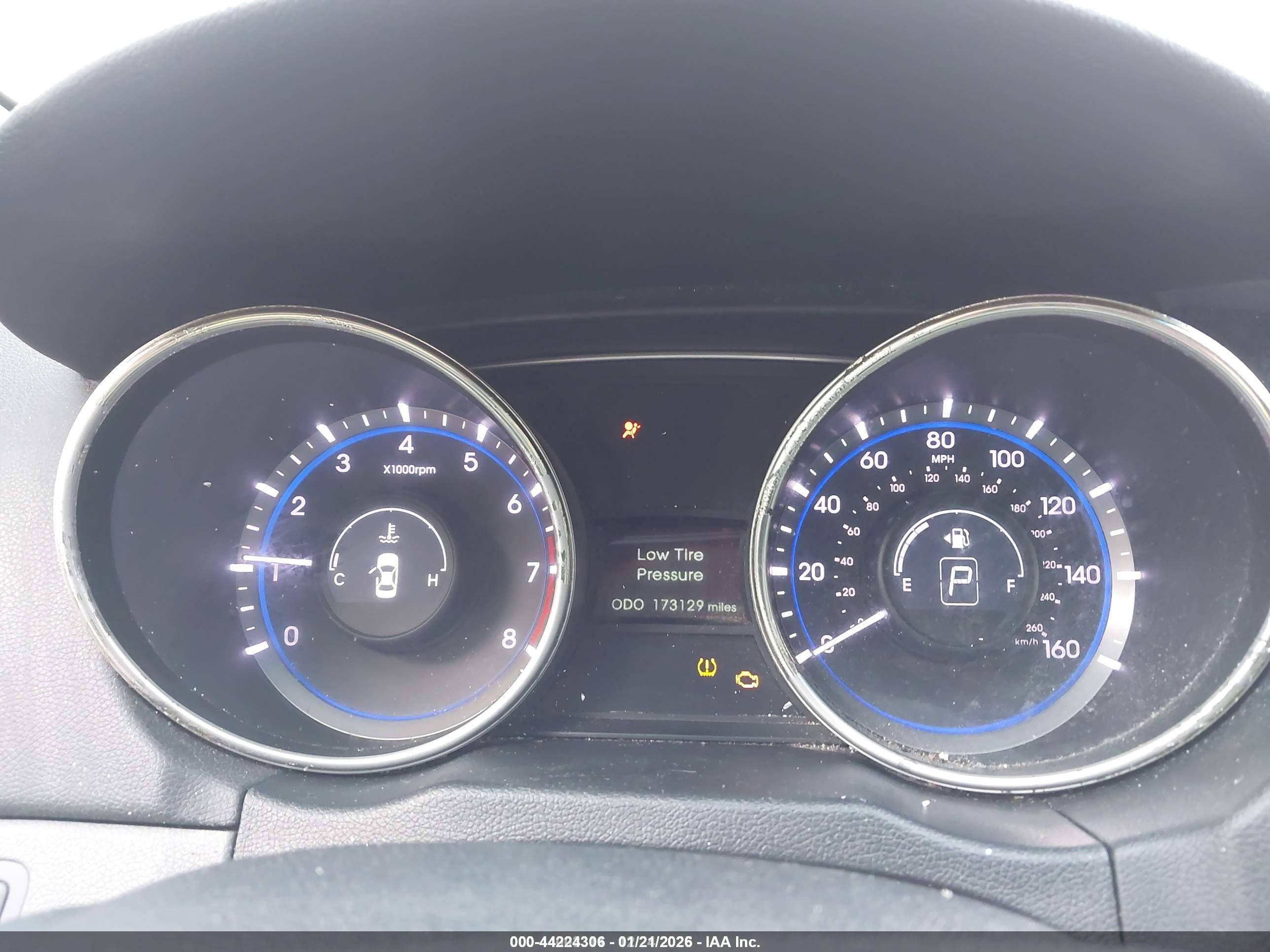 HYUNDAI SONATA image 7