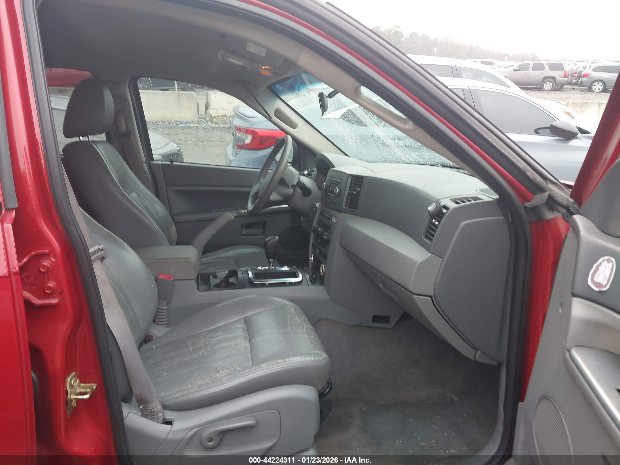 JEEP GRAND image 5