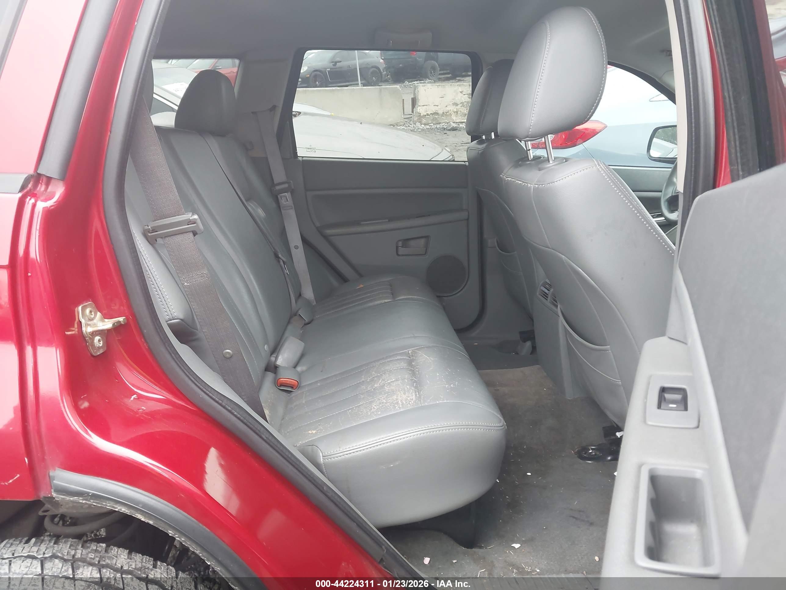 JEEP GRAND image 8