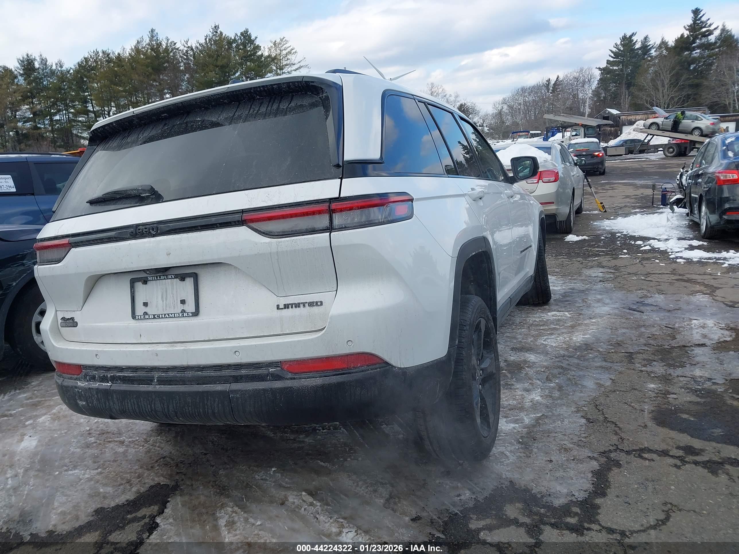 JEEP GRAND image 4