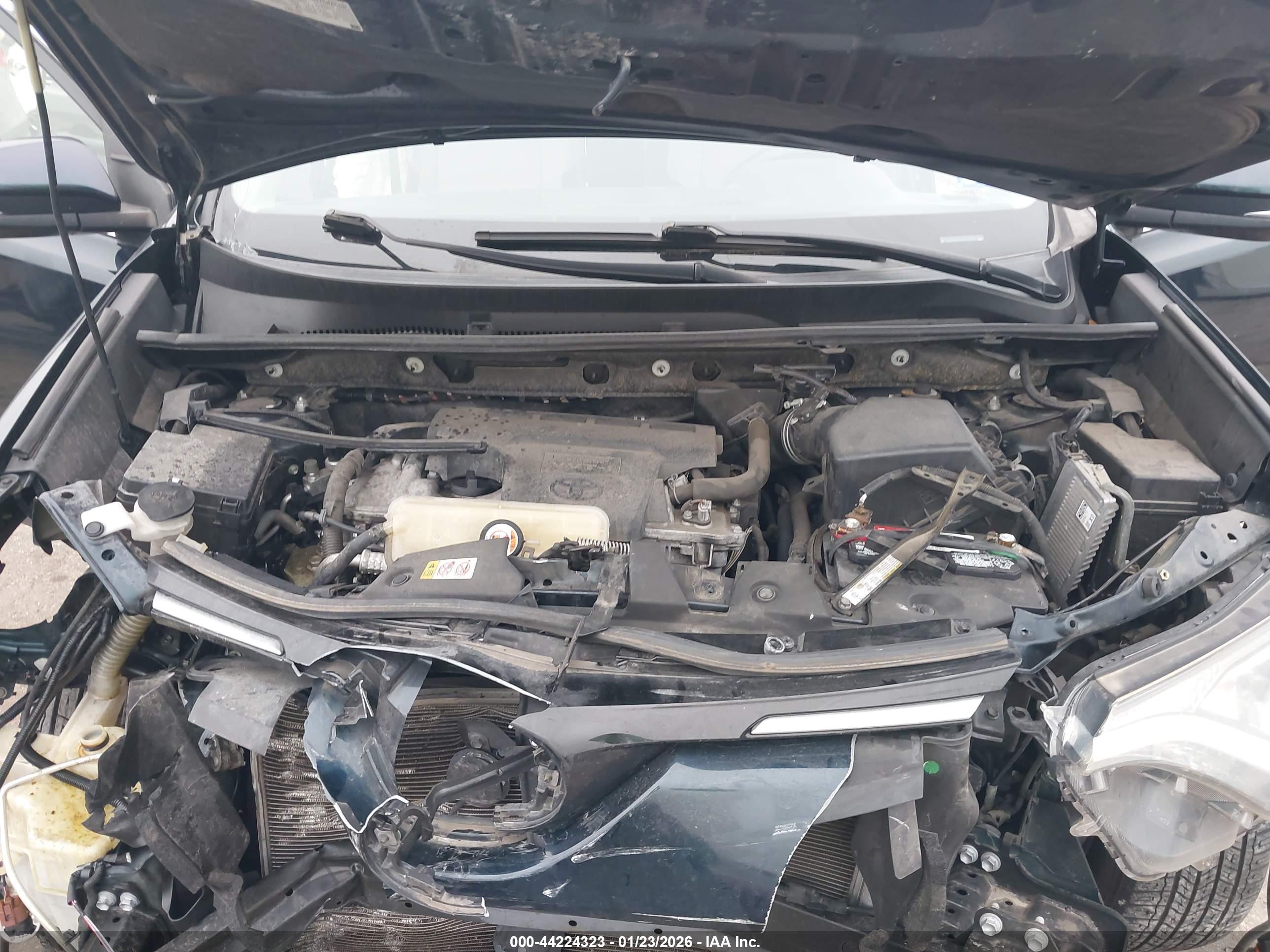 TOYOTA RAV4 image 10