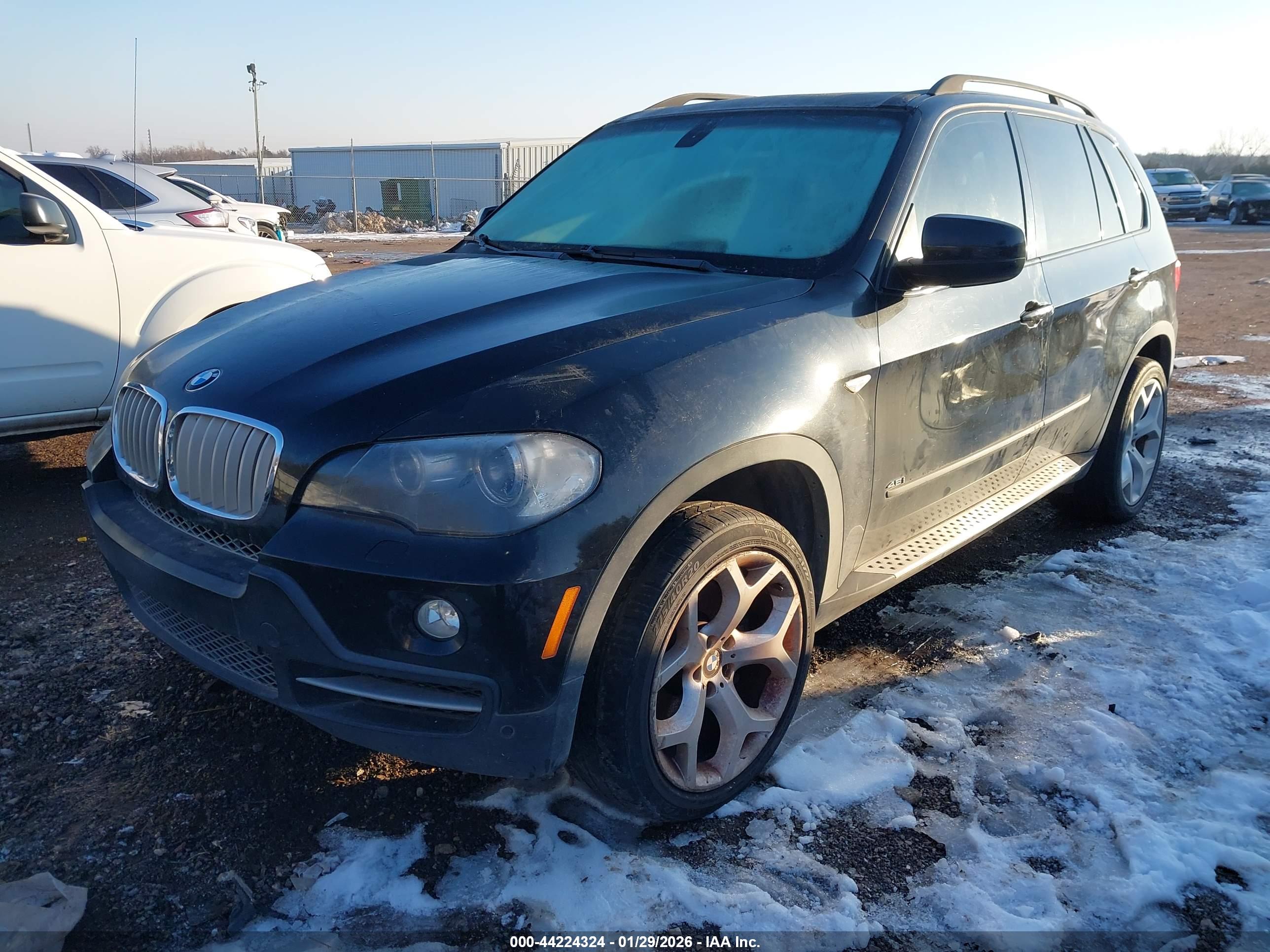 BMW X5 image 2