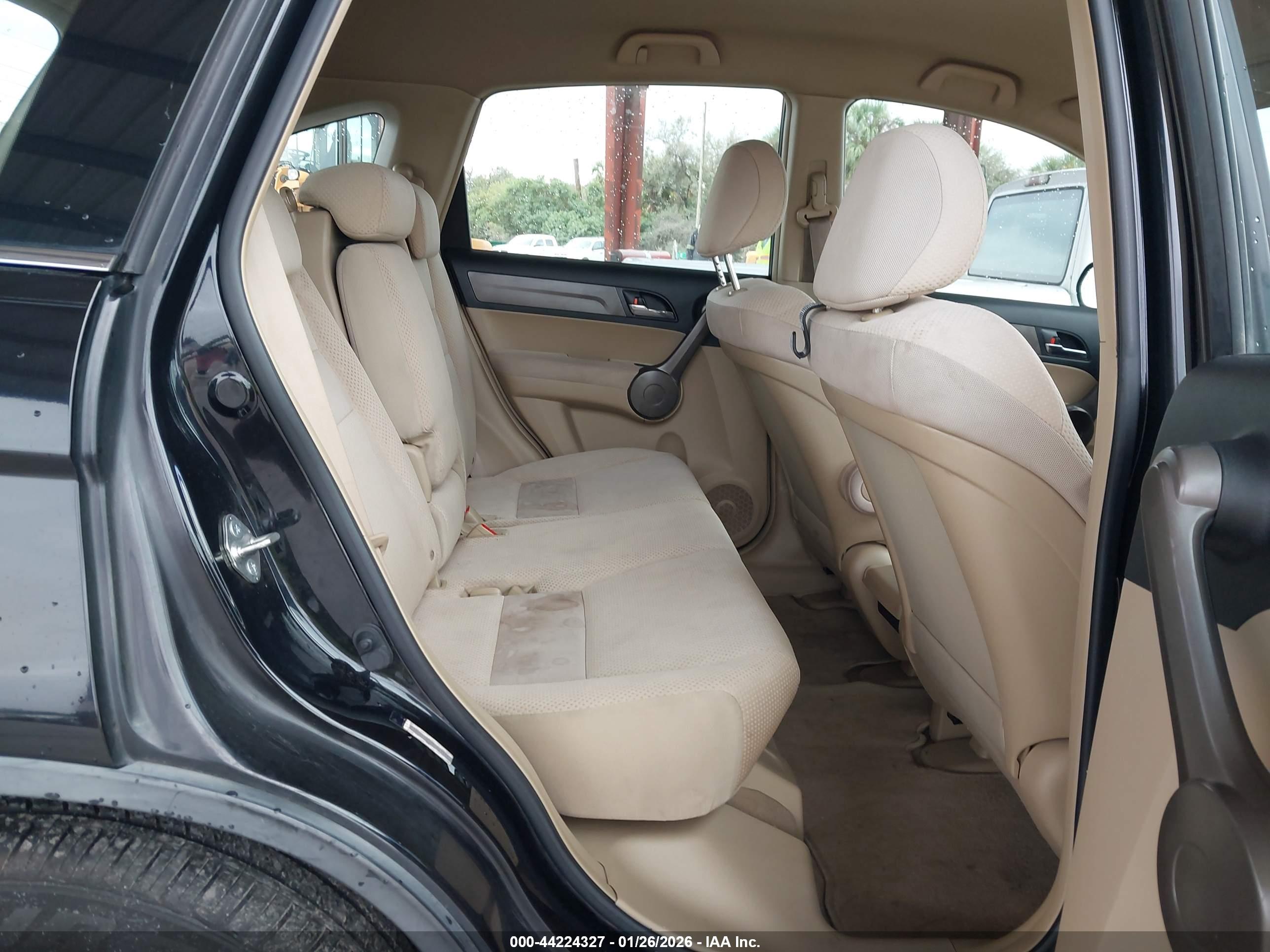 HONDA CR-V image 8