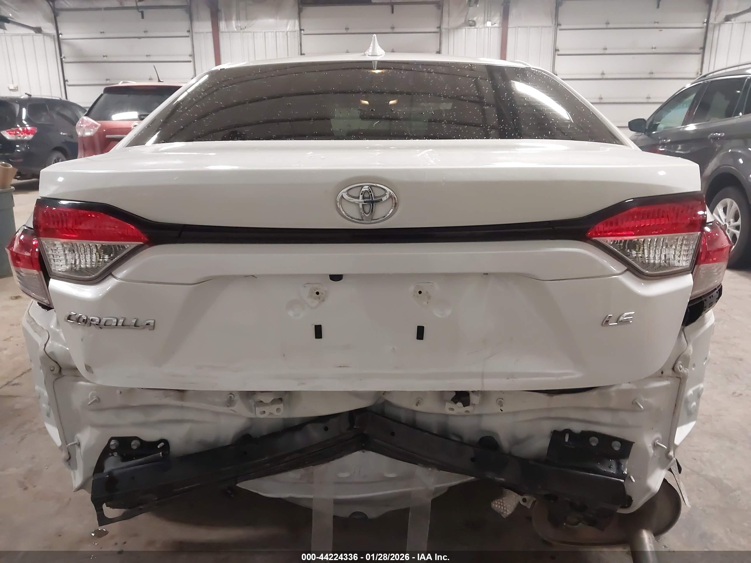 TOYOTA COROLLA image 6