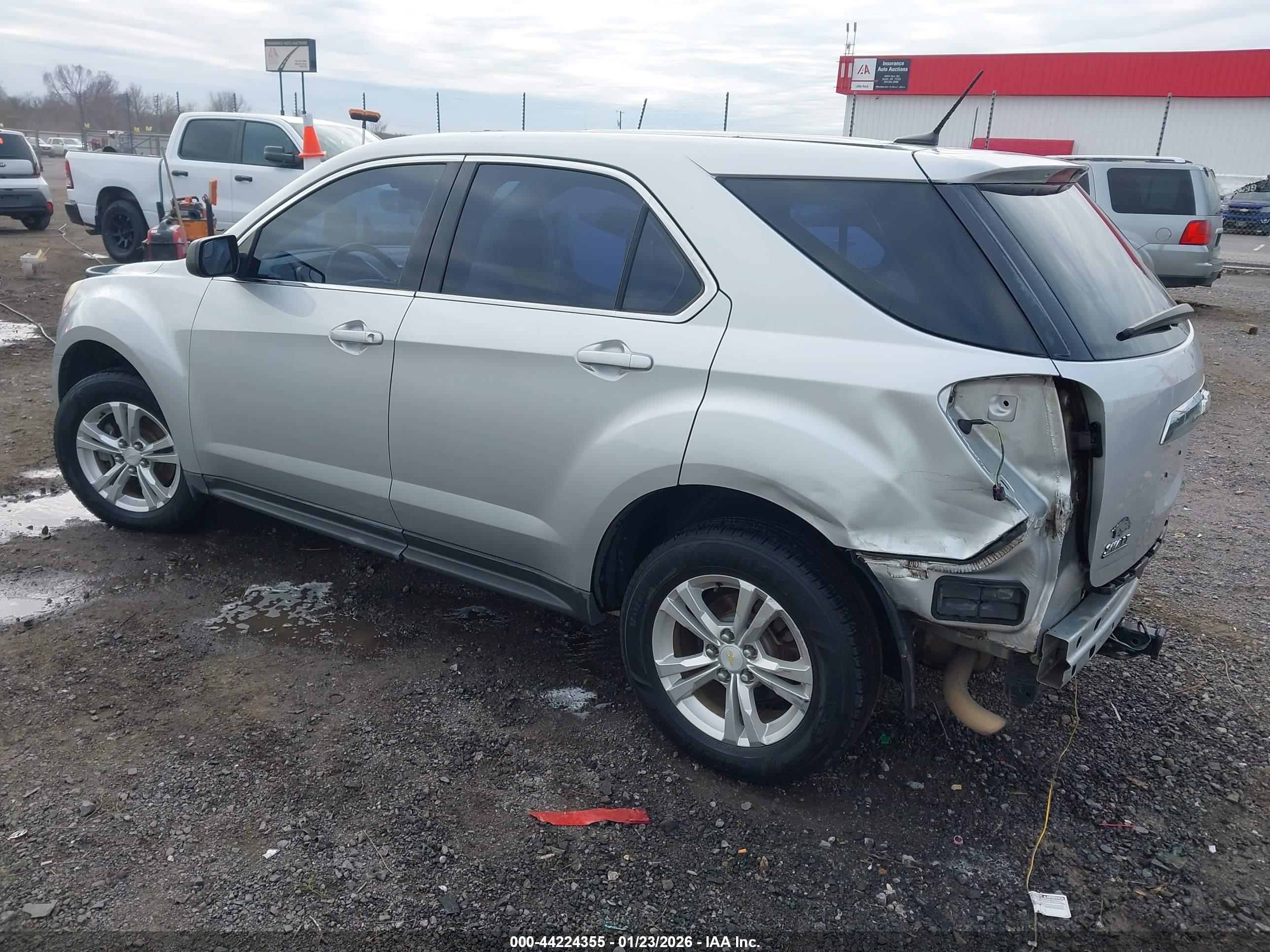 CHEVROLET EQUINOX image 3
