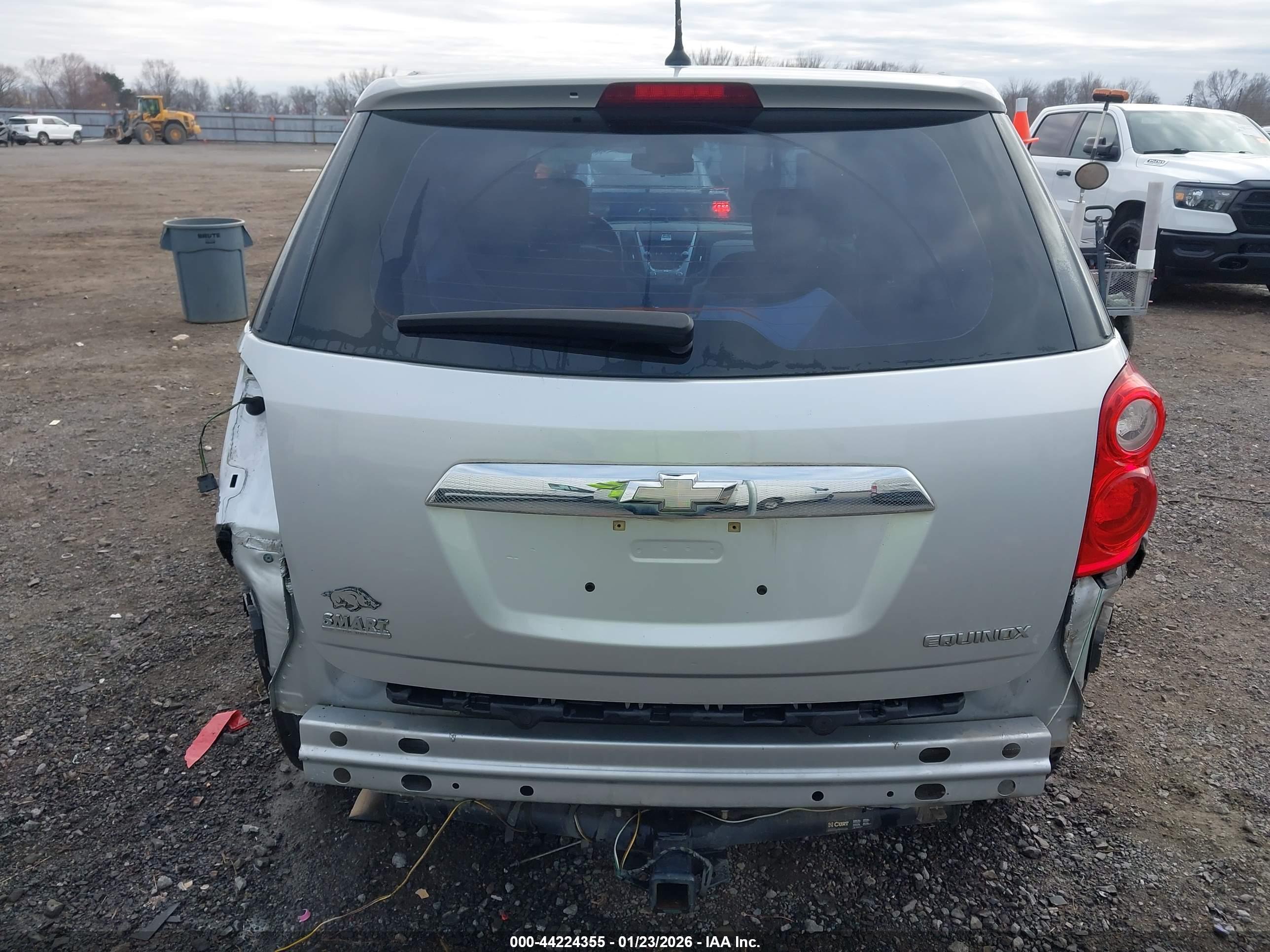 CHEVROLET EQUINOX image 6