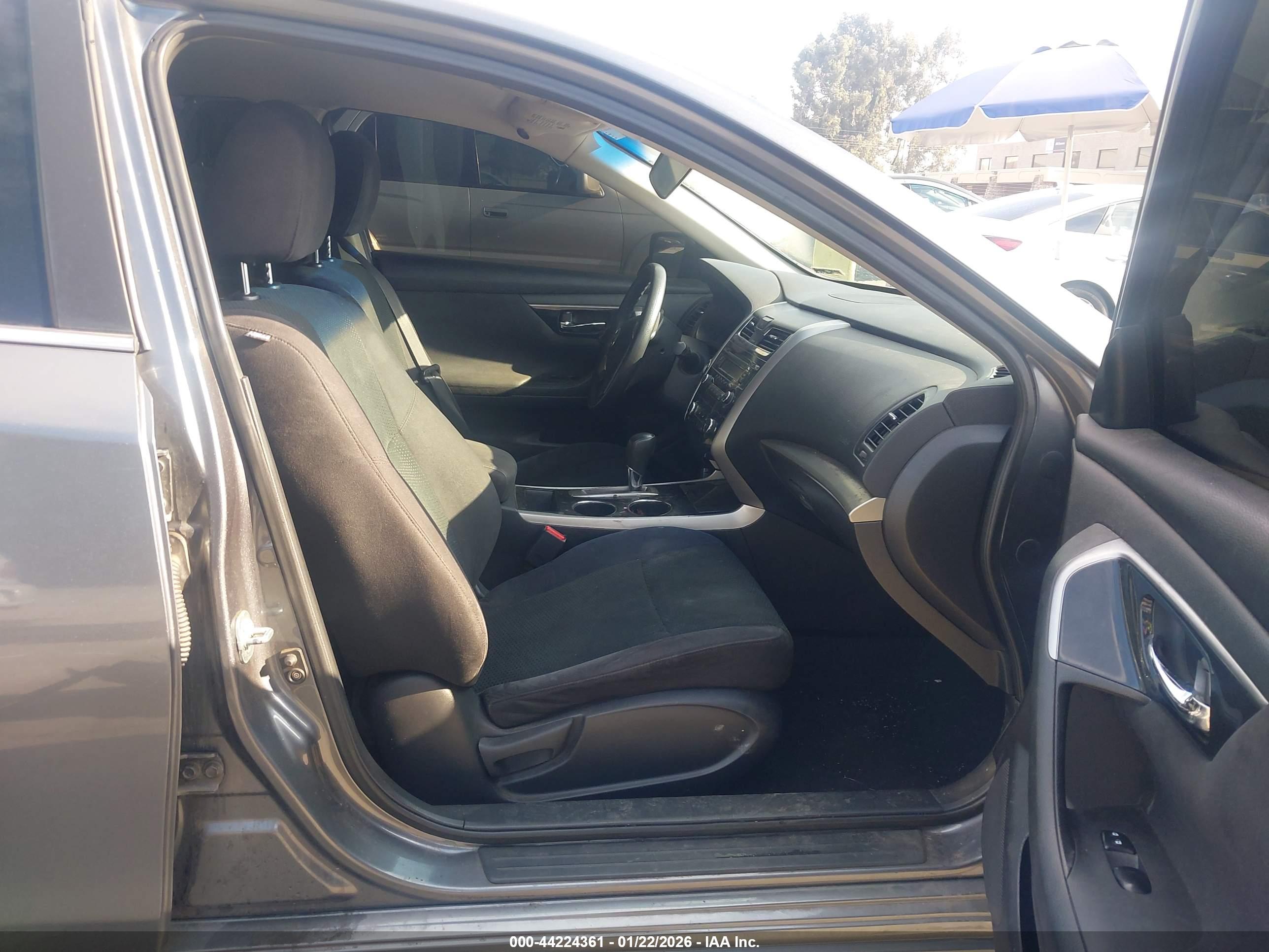 NISSAN ALTIMA image 5