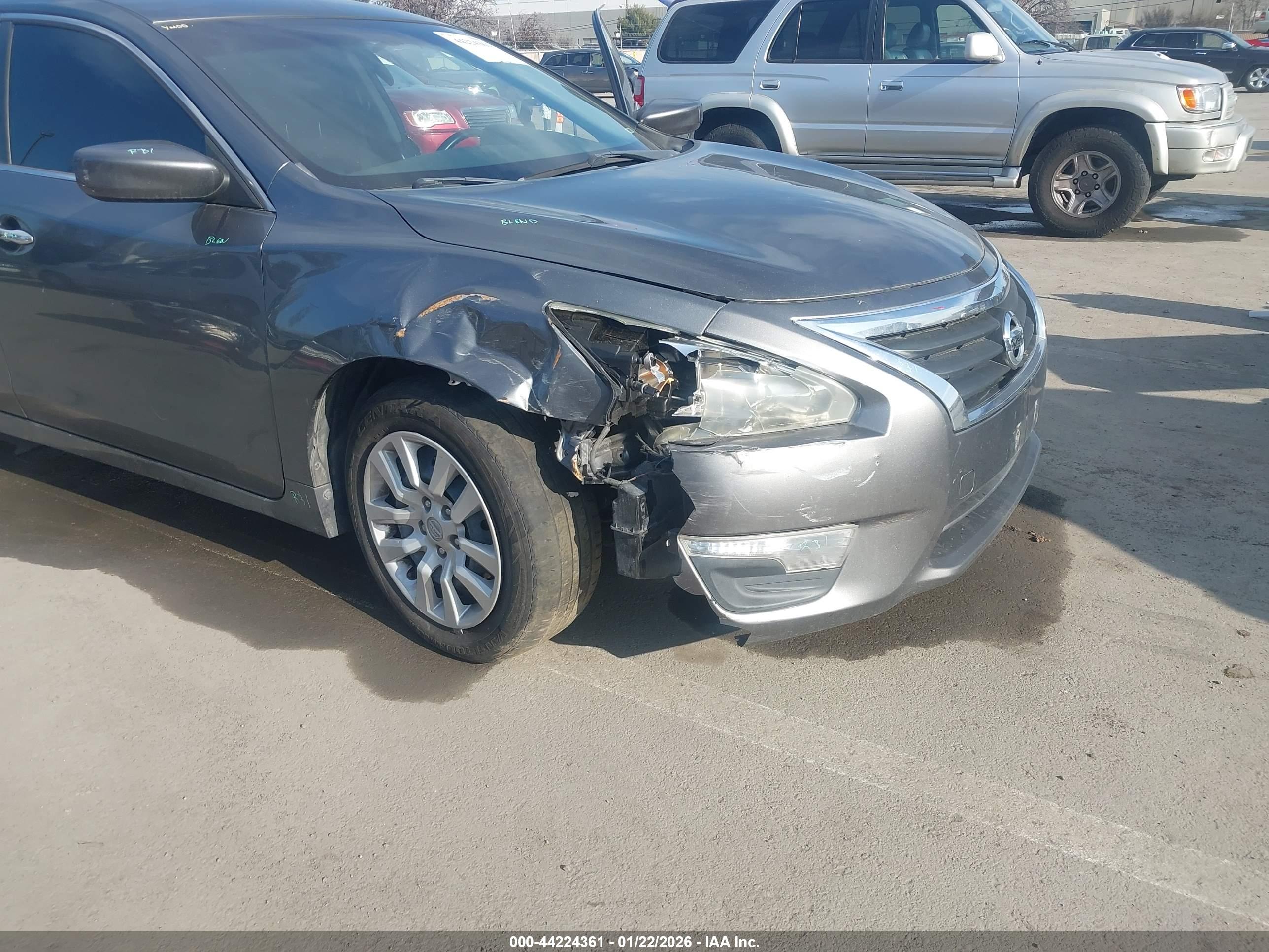 NISSAN ALTIMA image 6