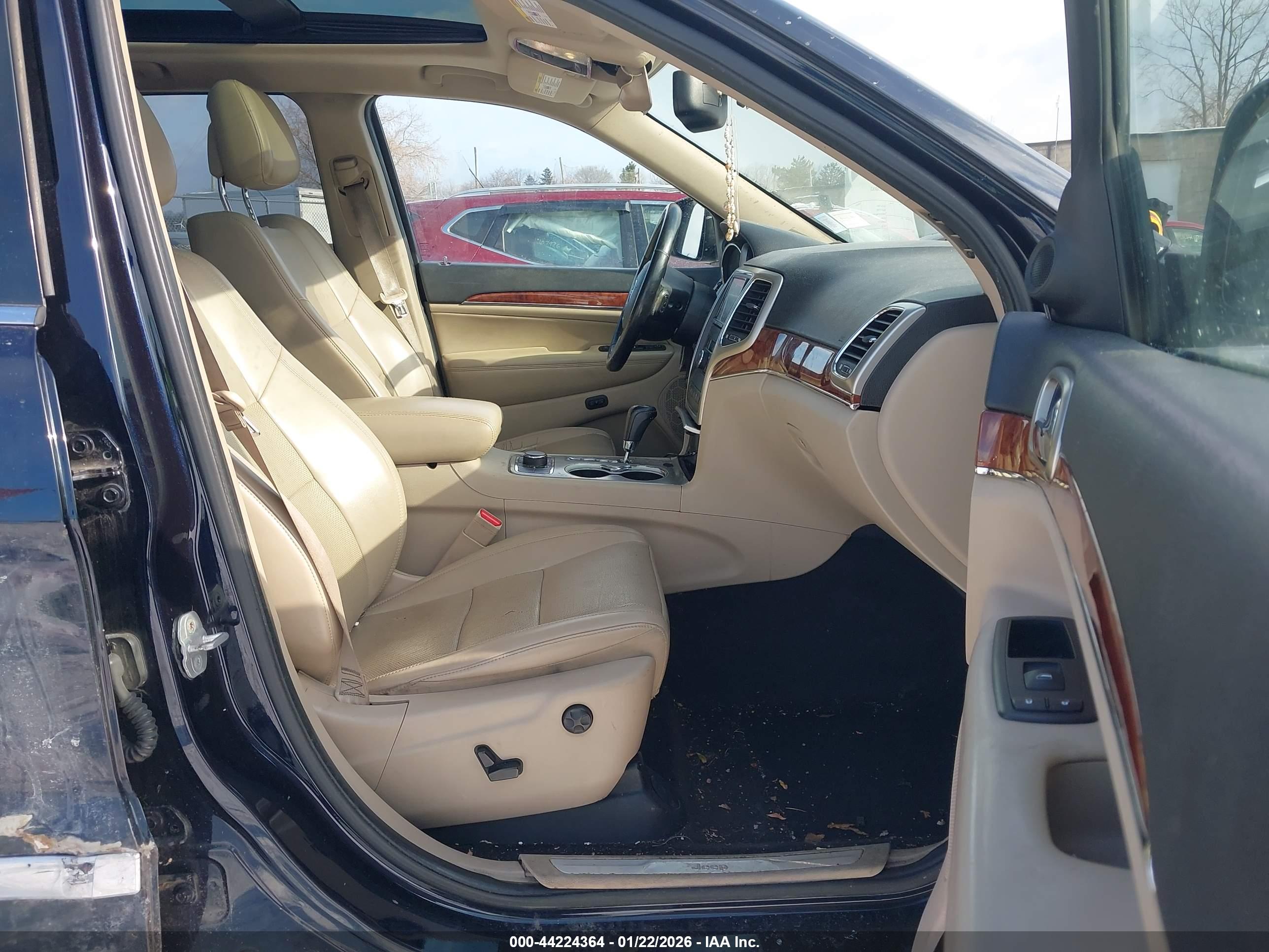 JEEP GRAND image 5