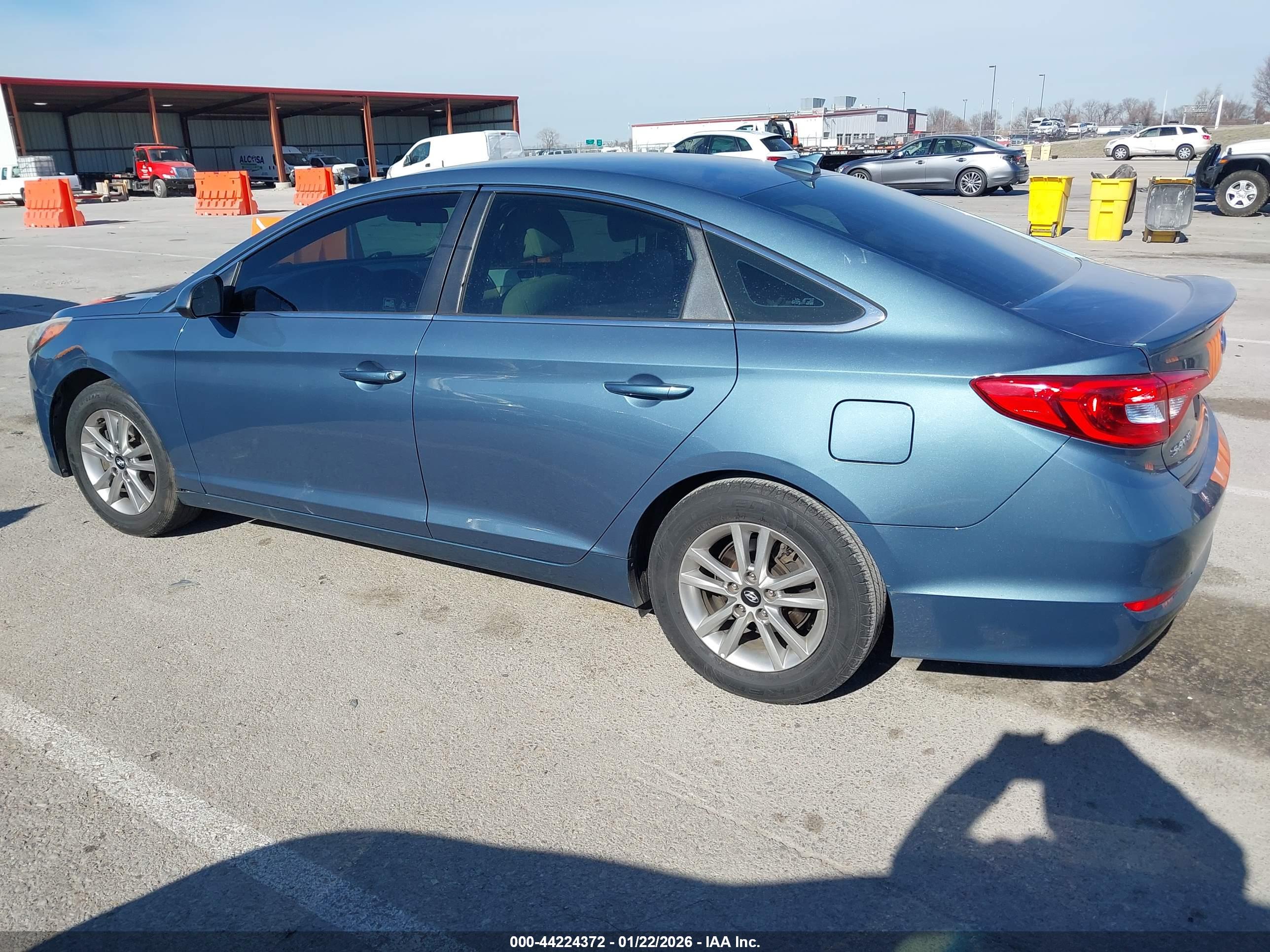 HYUNDAI SONATA image 3