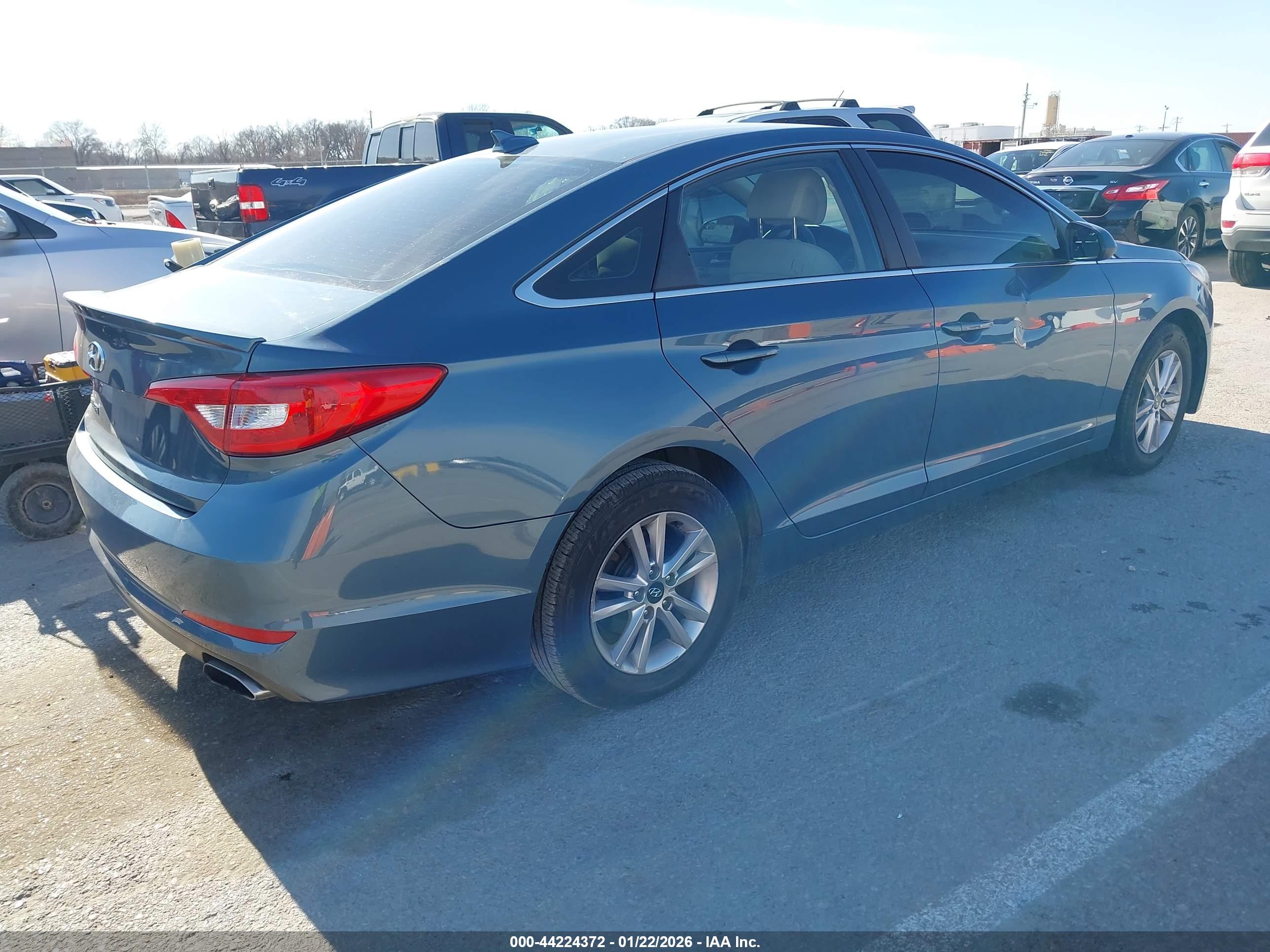 HYUNDAI SONATA image 4