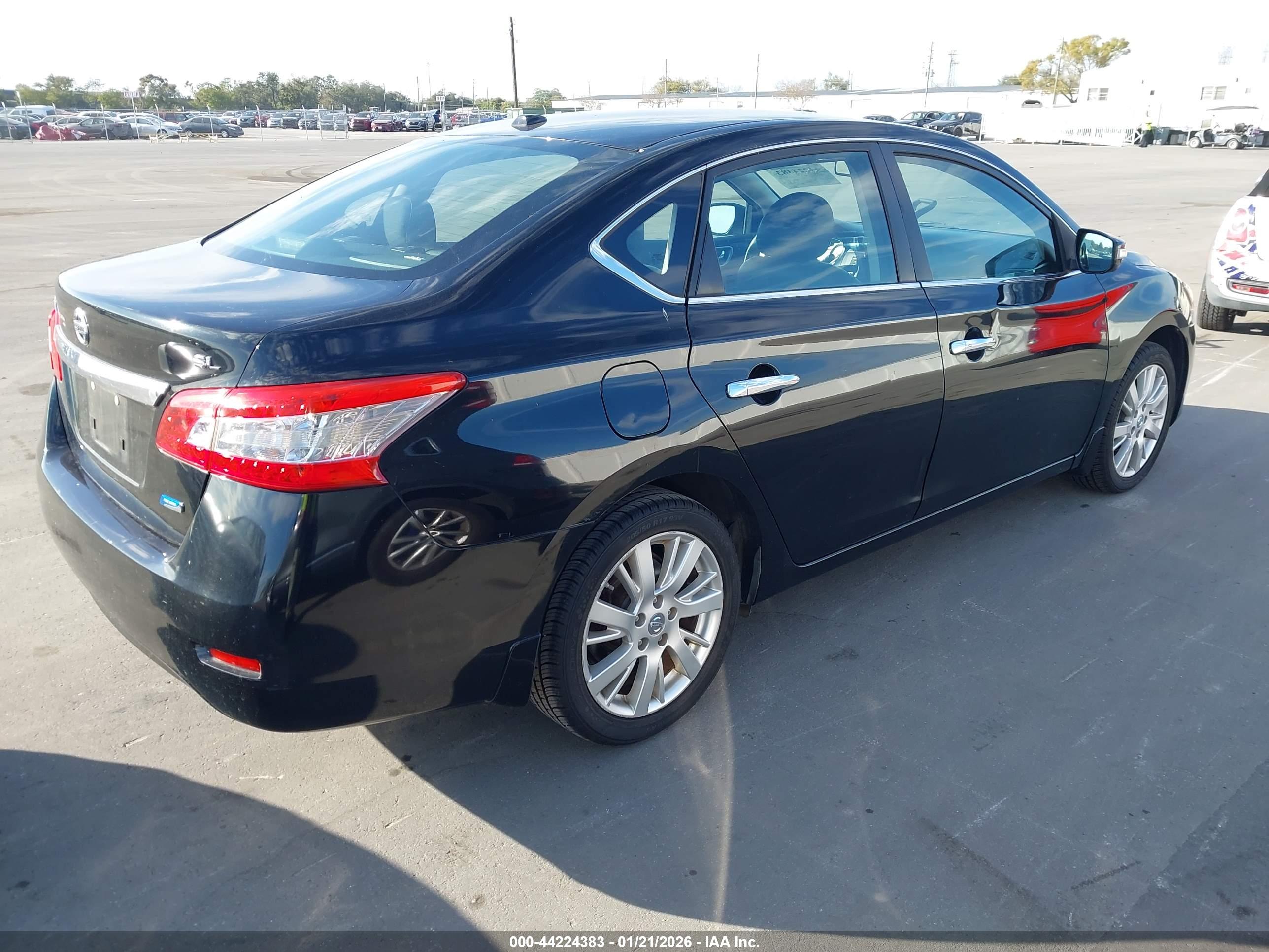 NISSAN SENTRA image 4