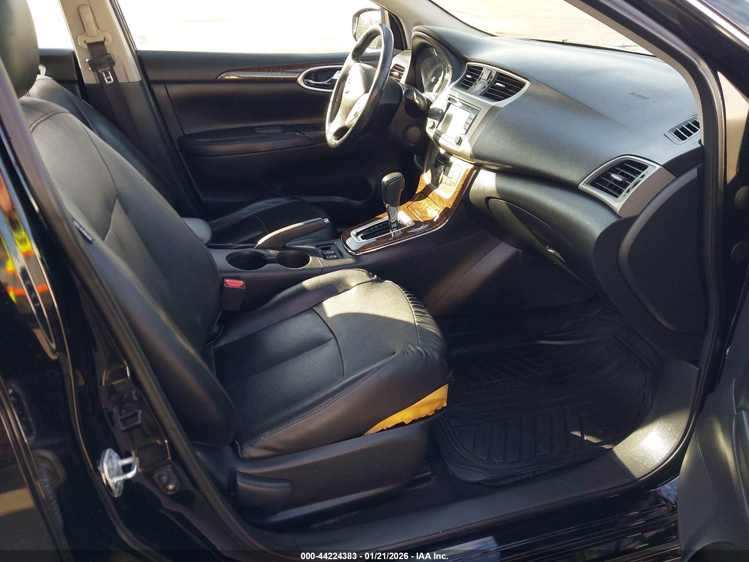 NISSAN SENTRA image 5