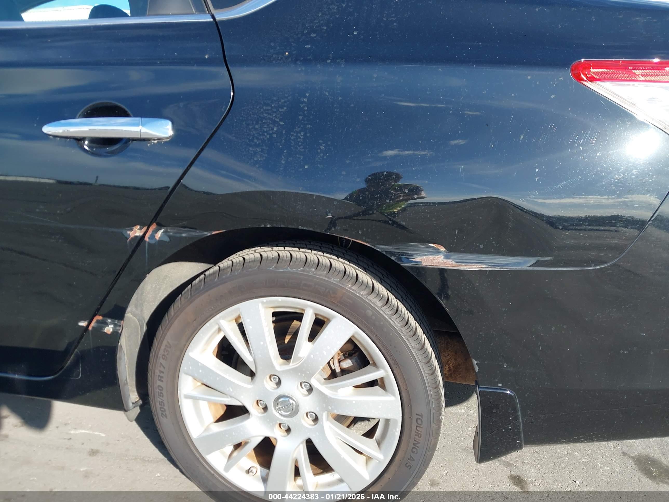 NISSAN SENTRA image 6