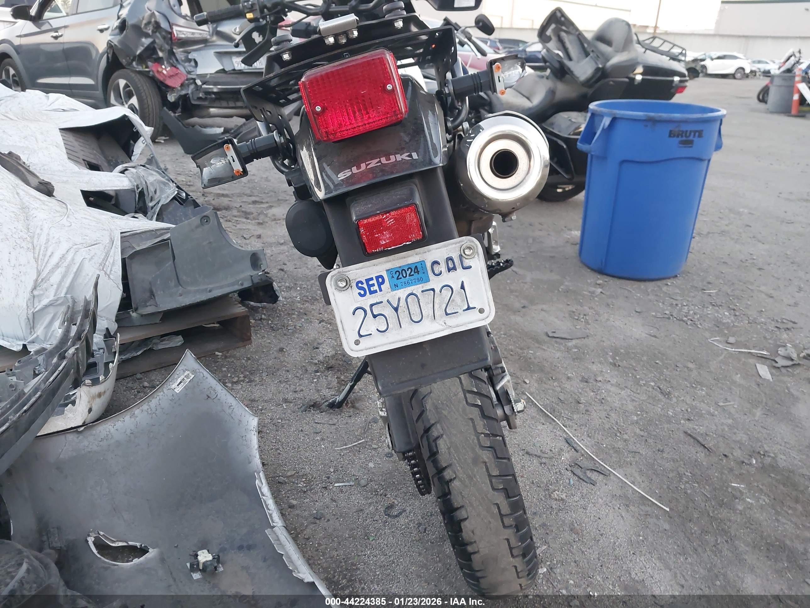 SUZUKI DR650 image 6