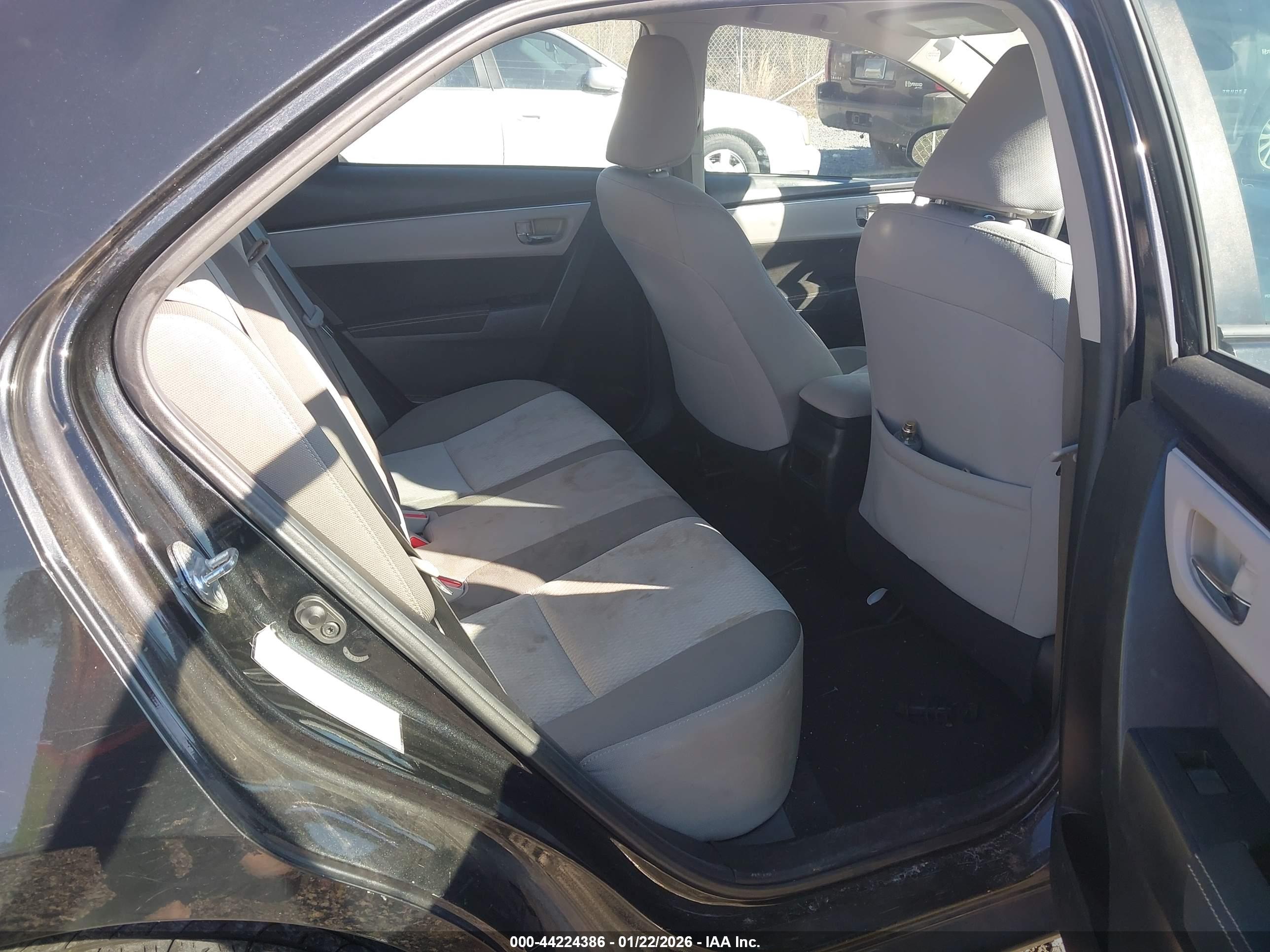 TOYOTA COROLLA image 8