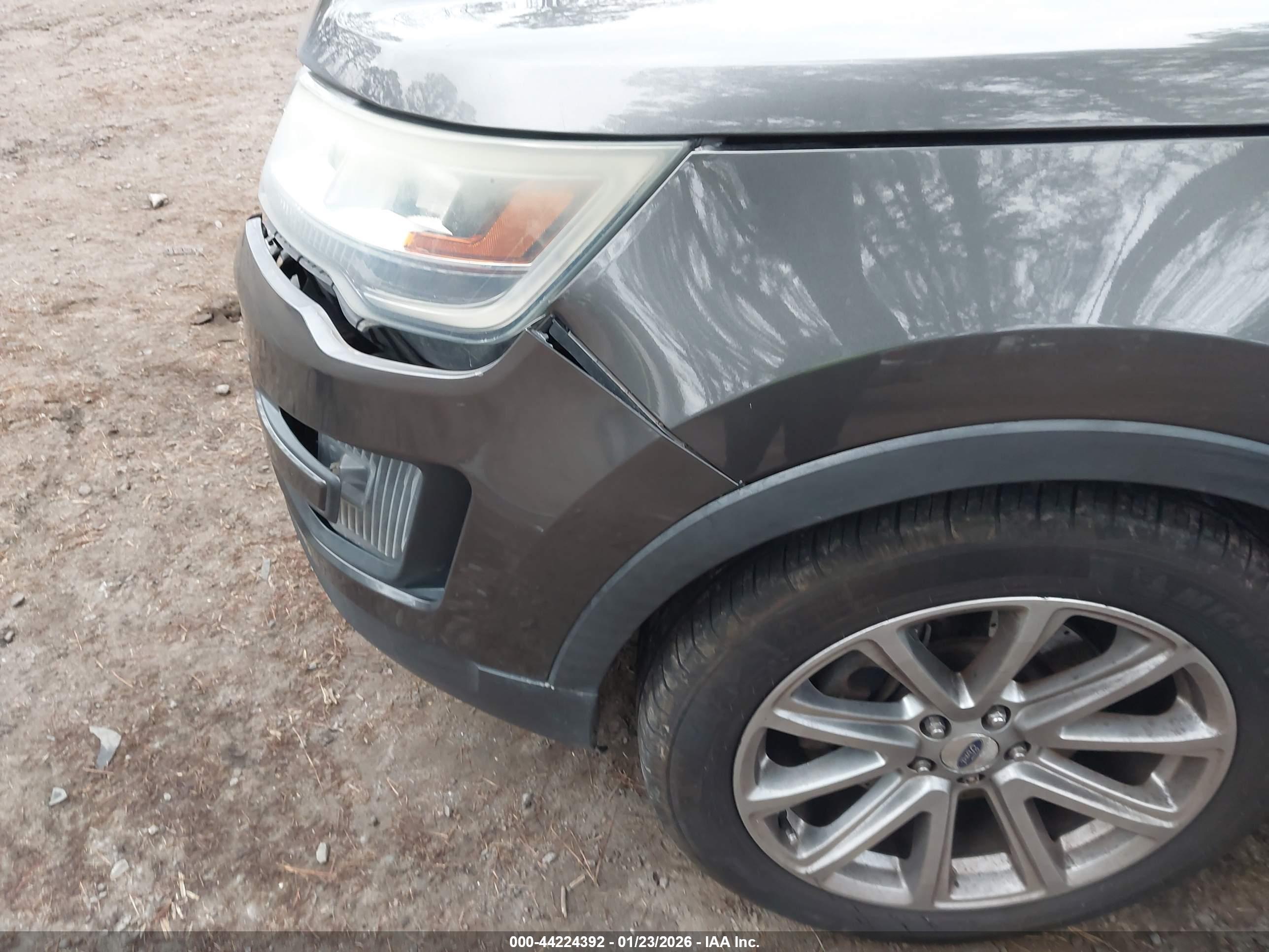FORD EXPLORER image 6